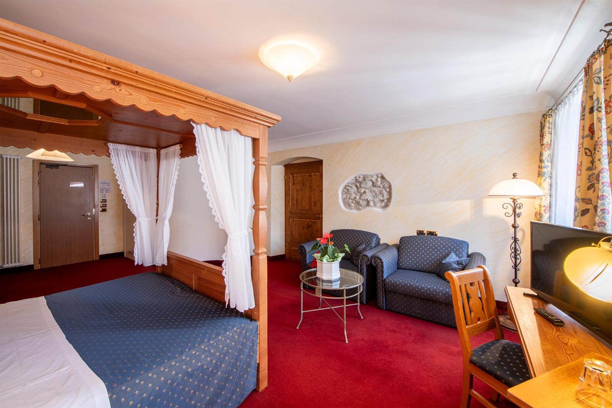 Deluxe Double or Twin Room with Balcony photo 1