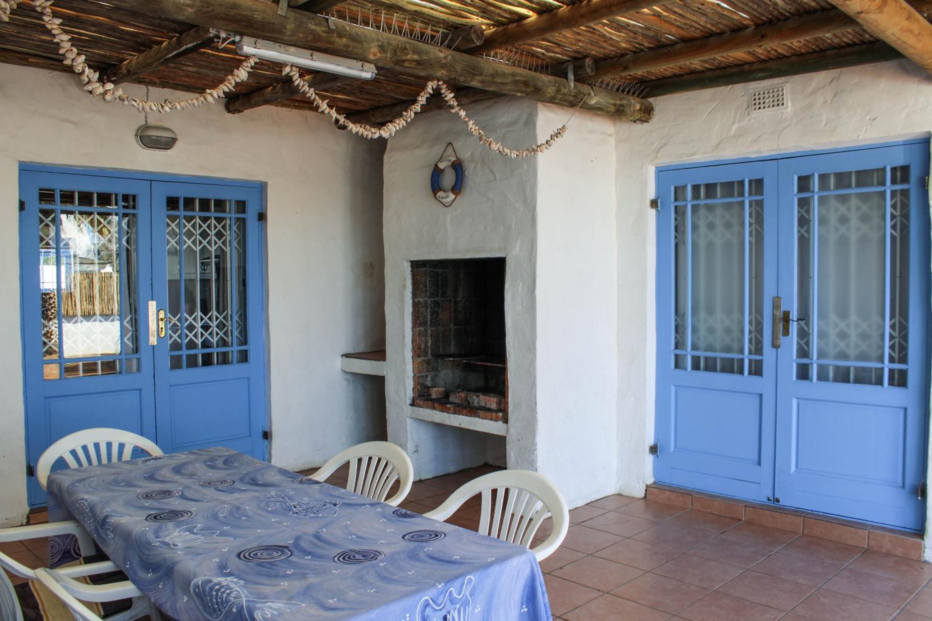 Four-Bedroom House - Photo 30