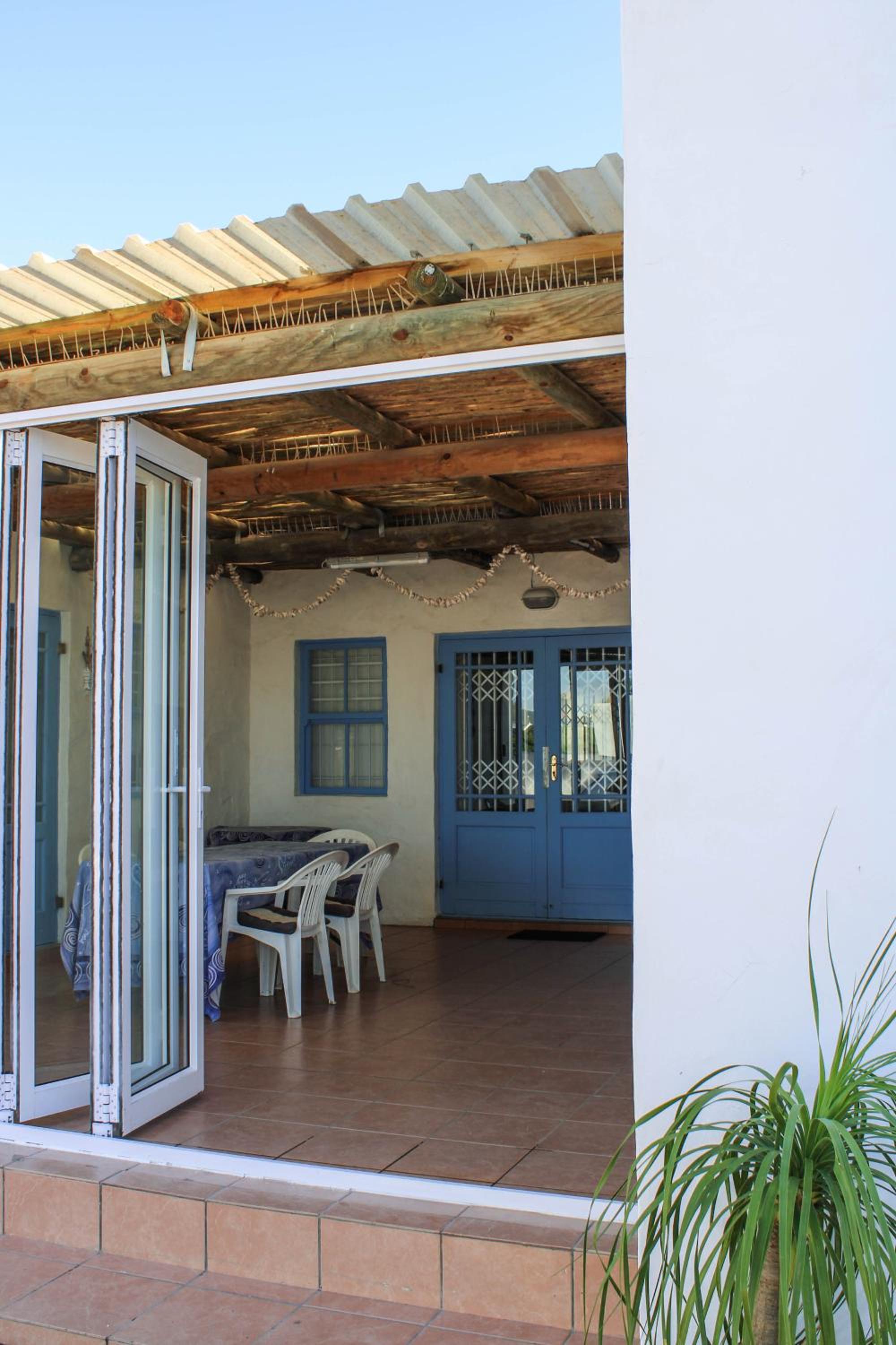 Four-Bedroom House - Photo 27