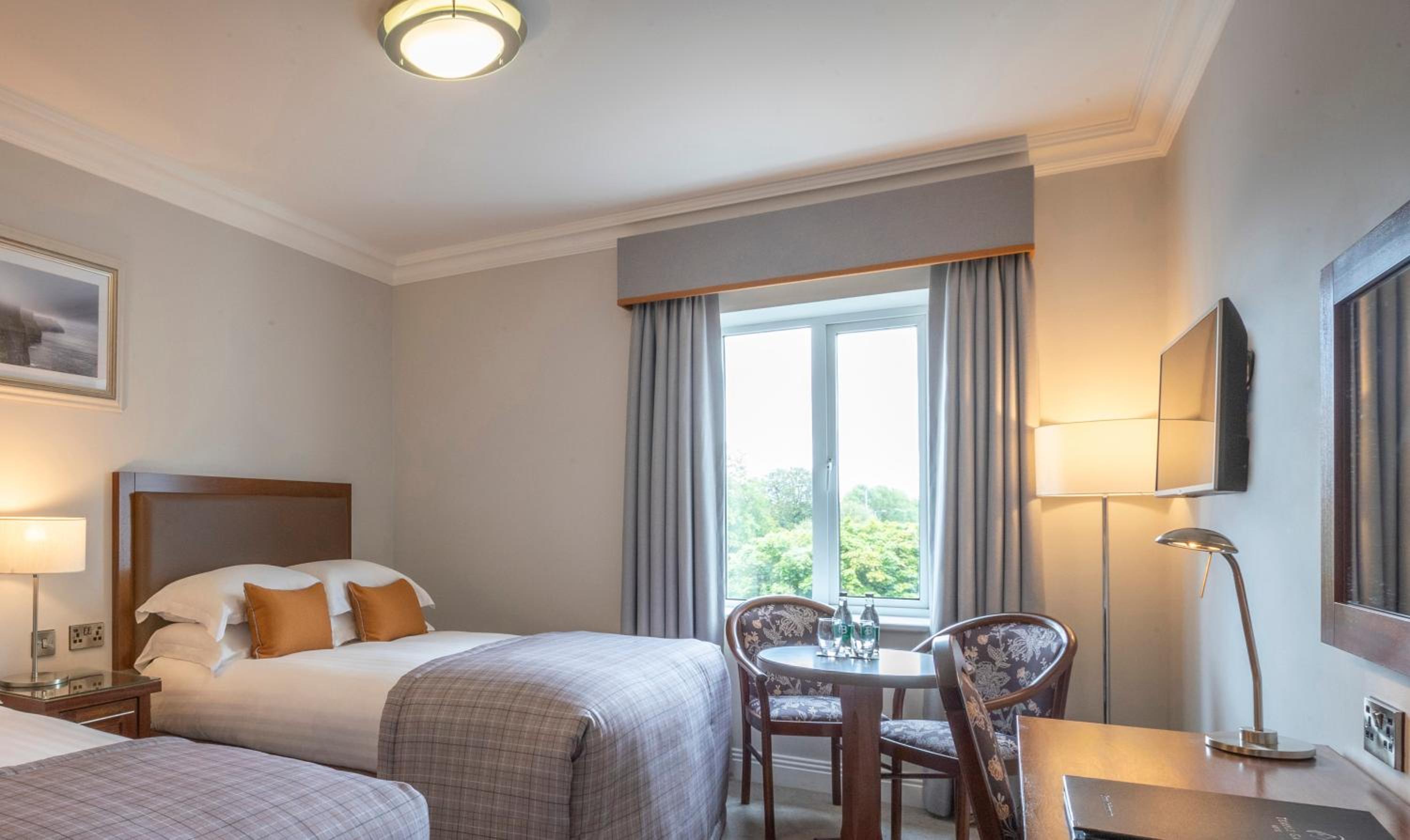 Standard Double/Single Room - Photo 1