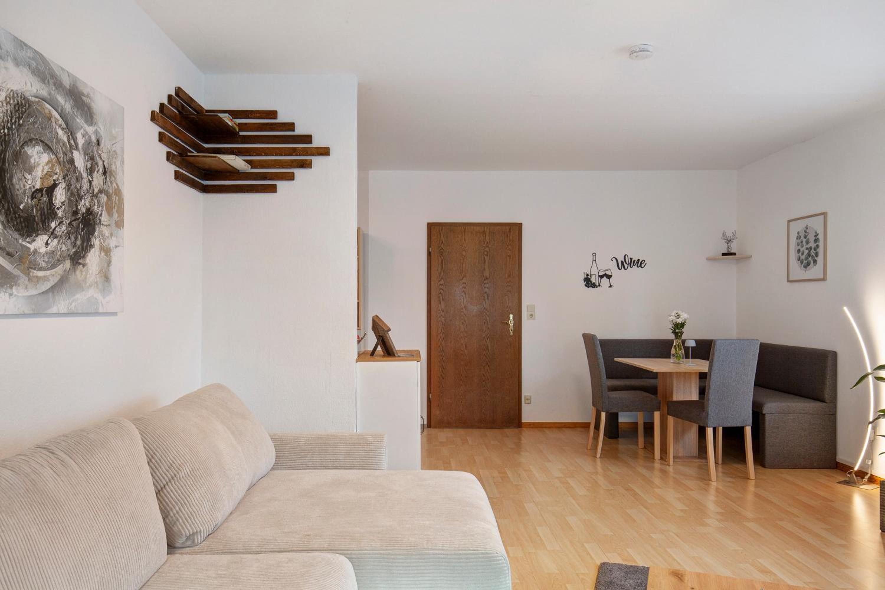 One-Bedroom Apartment with Garden View photo 3
