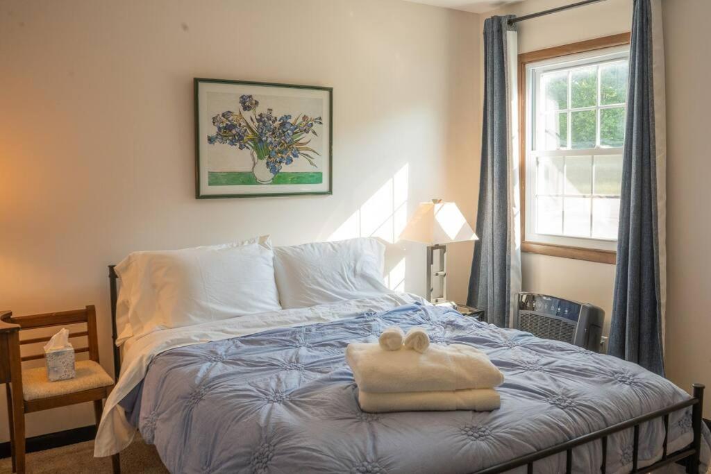 Two-Bedroom Apartment photo 2