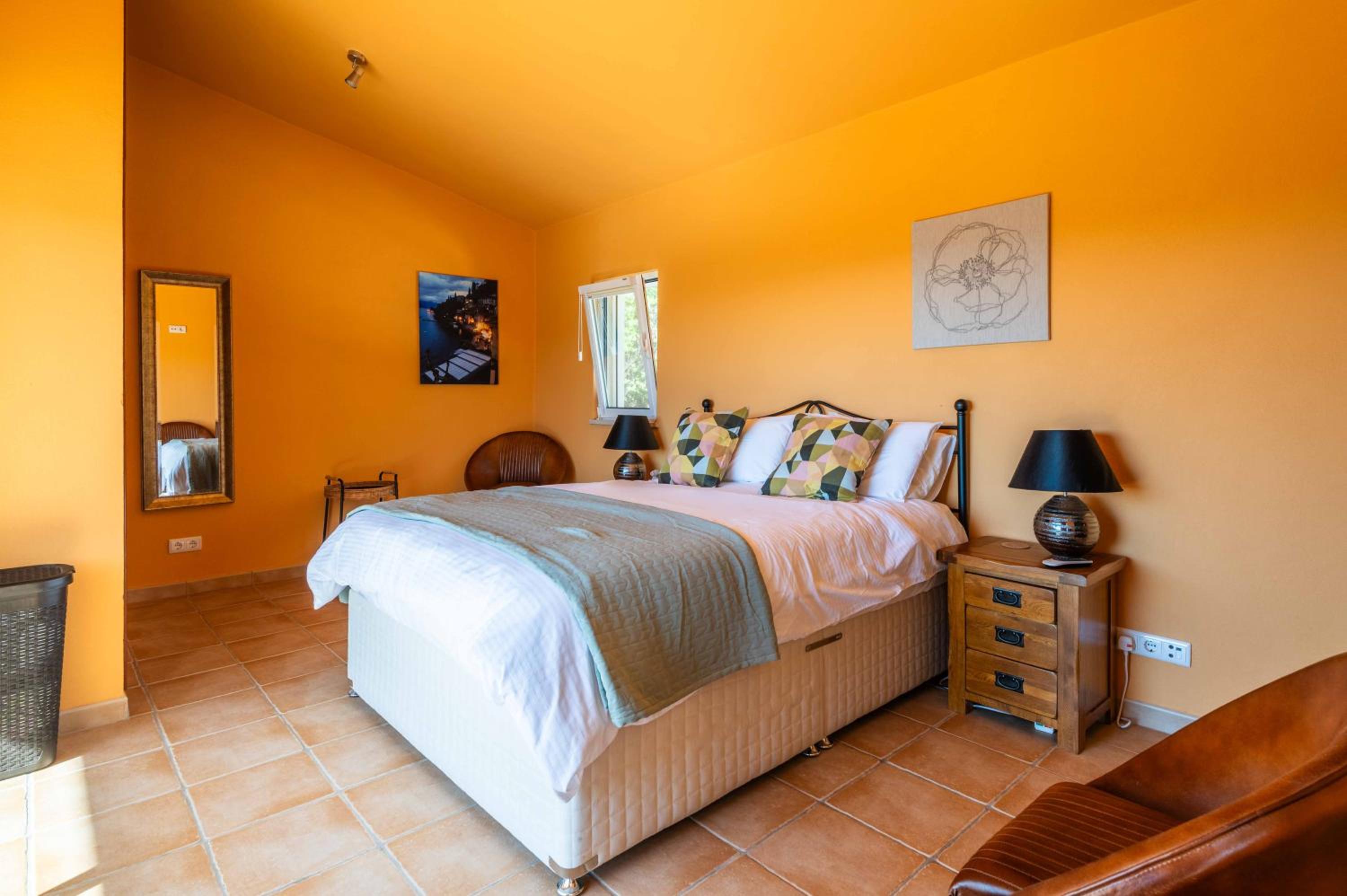 Villa photo 3
