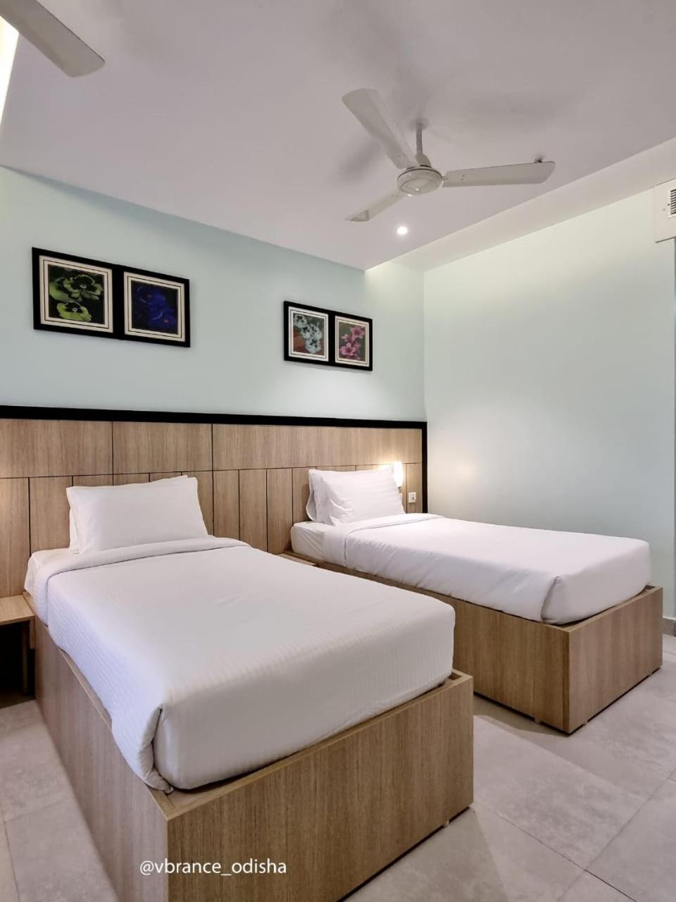 Deluxe Double Or Twin Room - Photo 4
