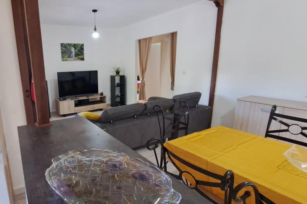 Three-Bedroom House photo 2