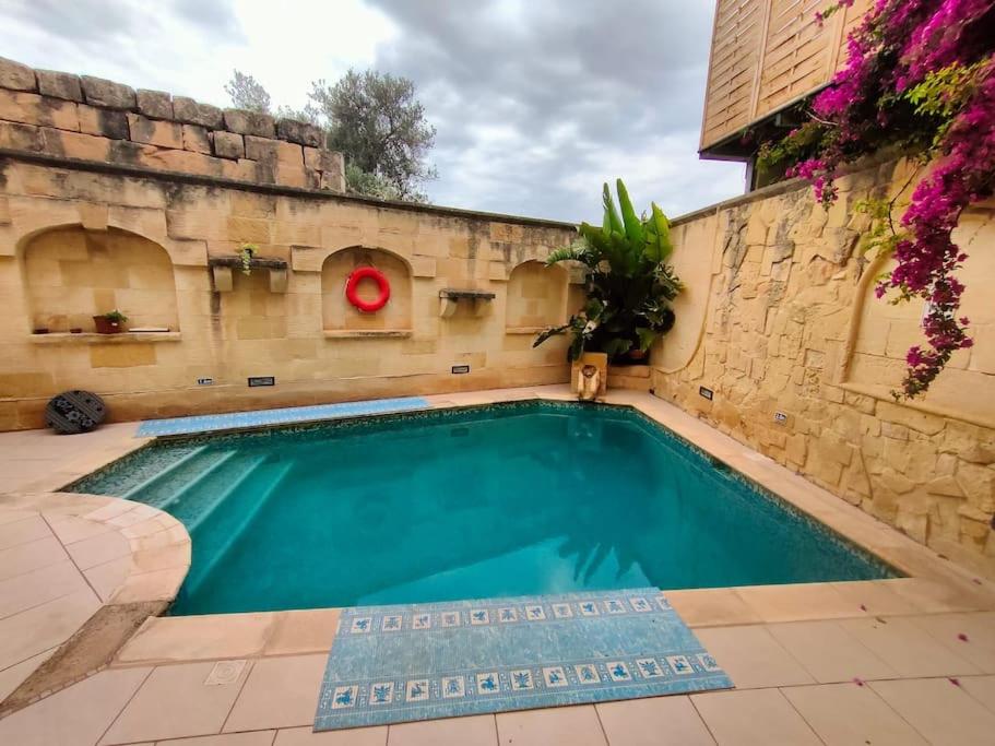 Villa with Private Pool photo 3