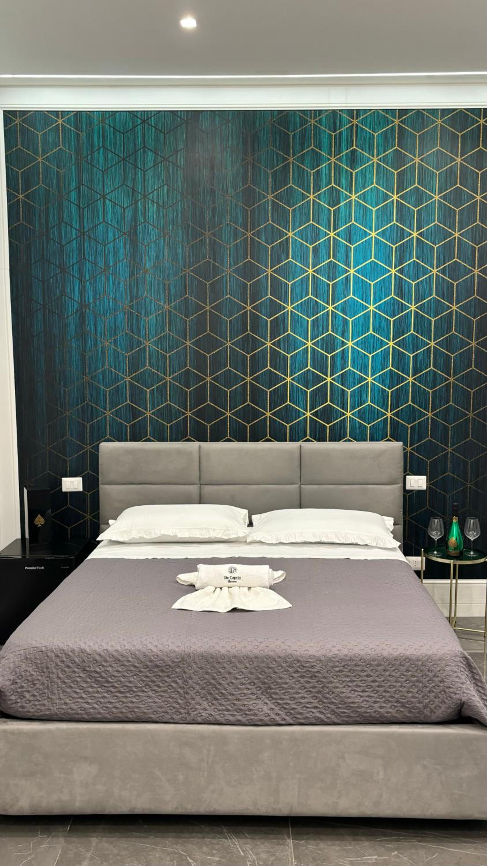 Double Room with Spa Bath photo 3