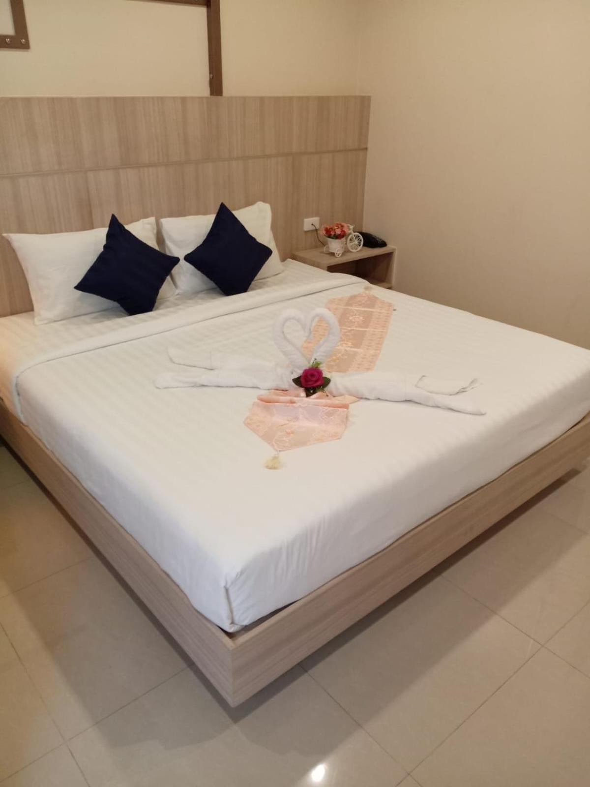 Standard Double Room - Photo 5