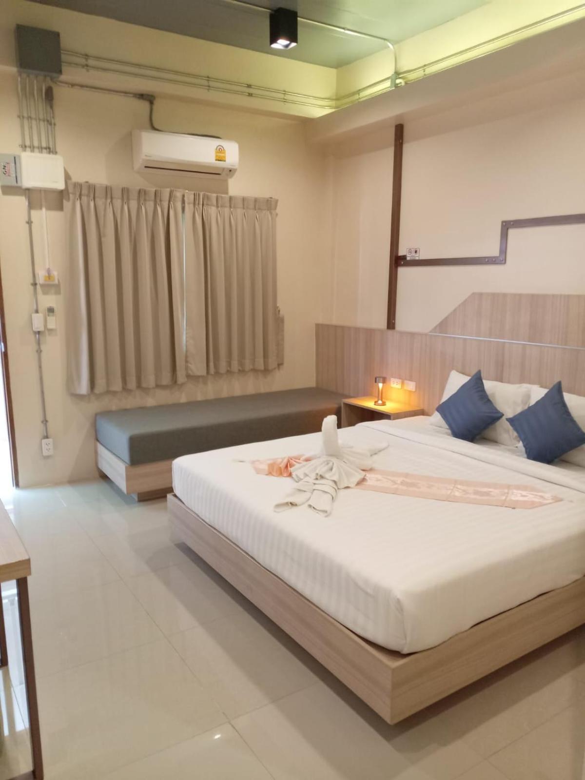 Standard Double Room - Photo 2