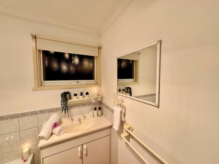Three-Bedroom House photo 2