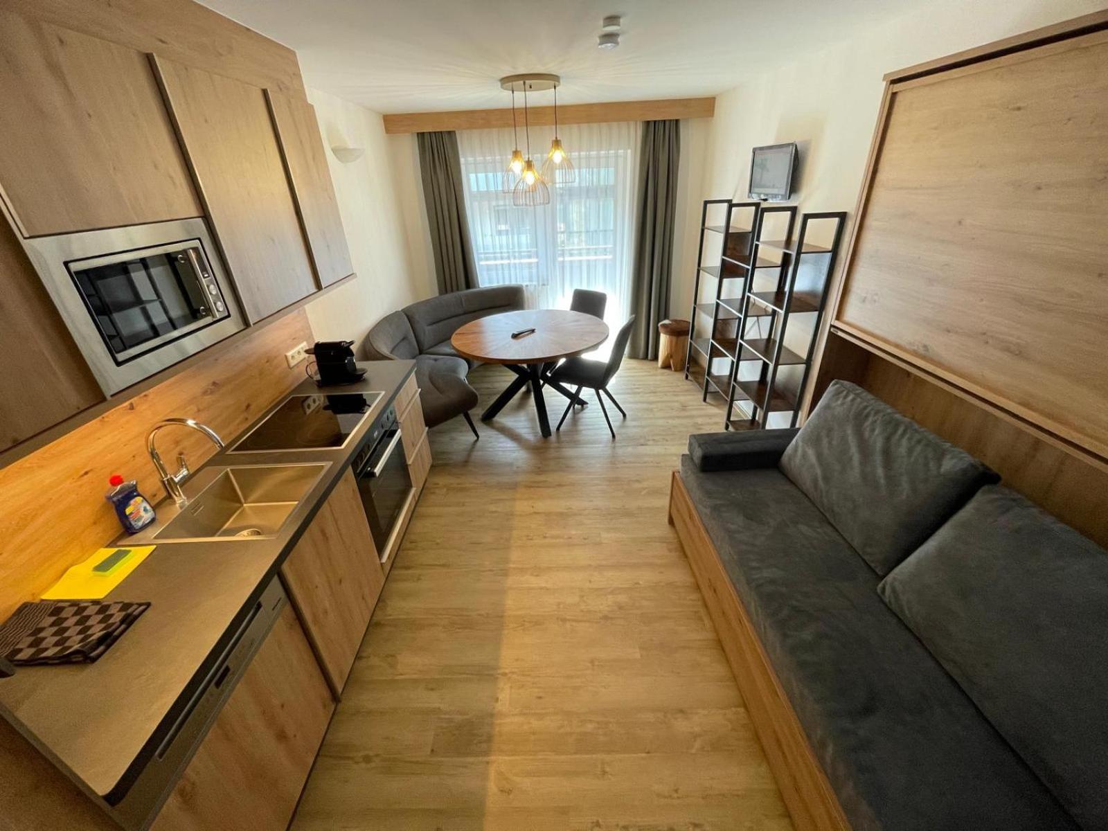 Two-Bedroom Apartment with Balcony photo 1