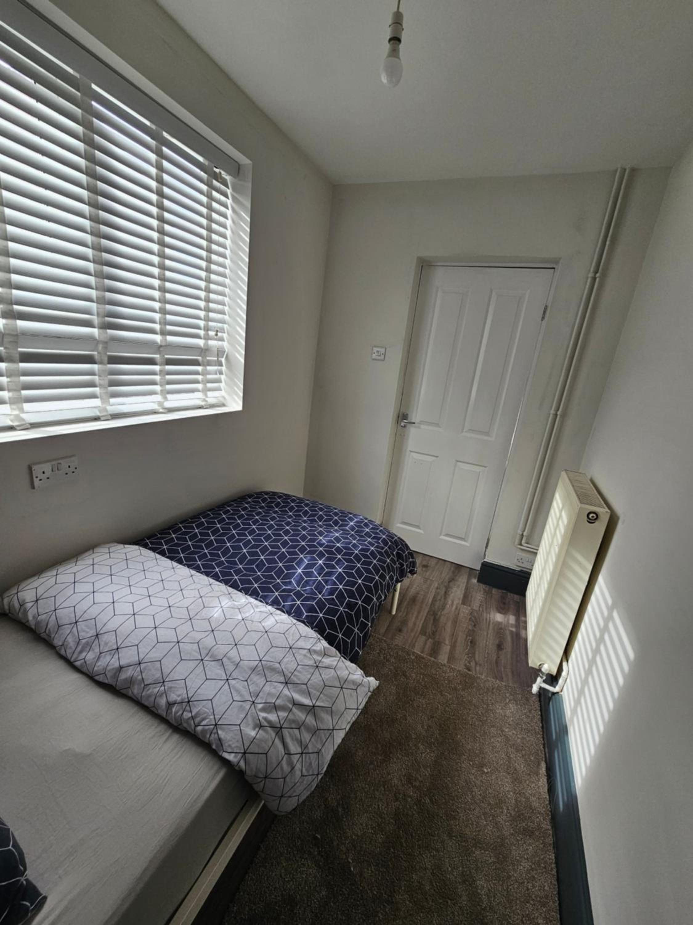 Apartment photo 2