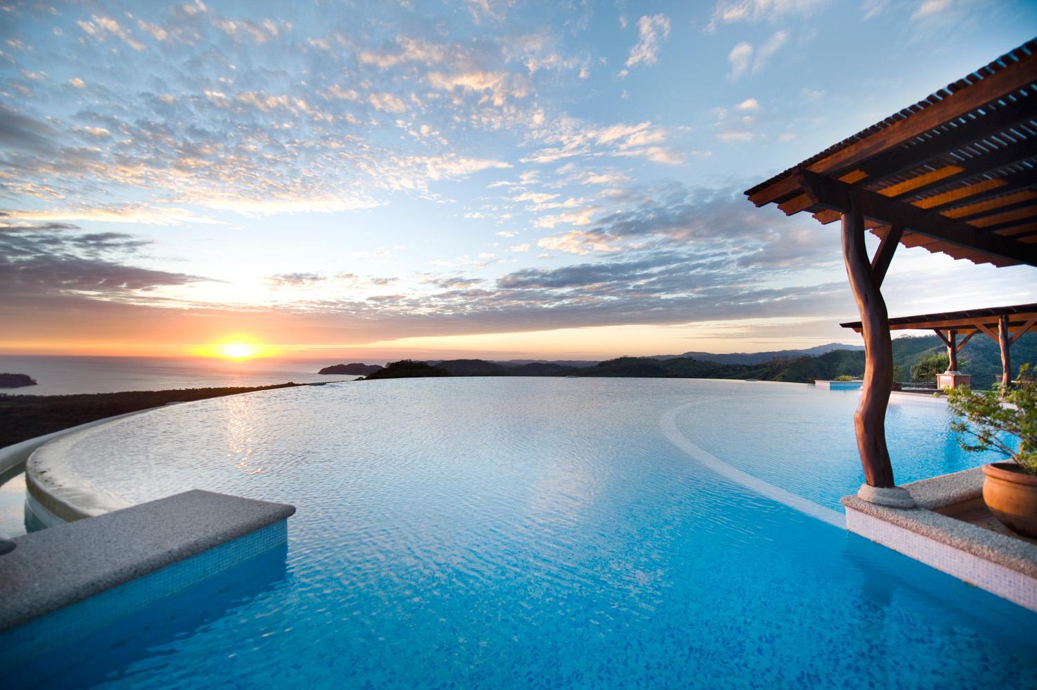 Three-Bedroom Villa photo 2