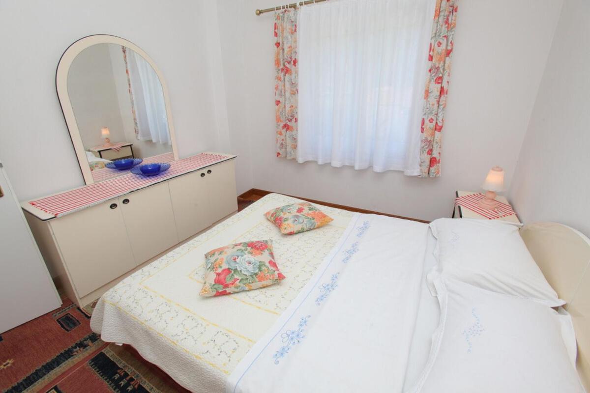 Two-Bedroom Apartment with Sea View photo 3