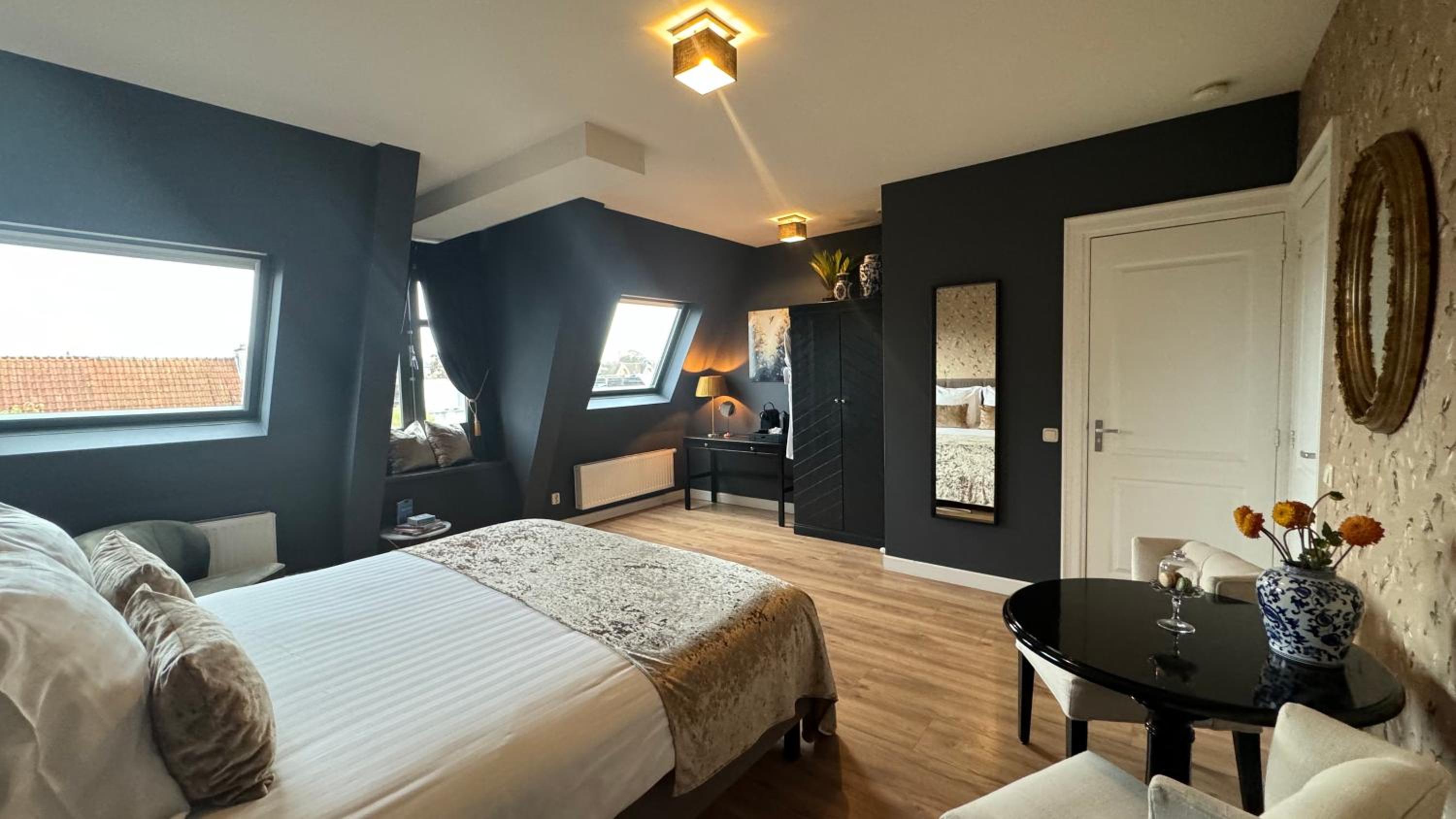 Double or Twin Room with Canal View