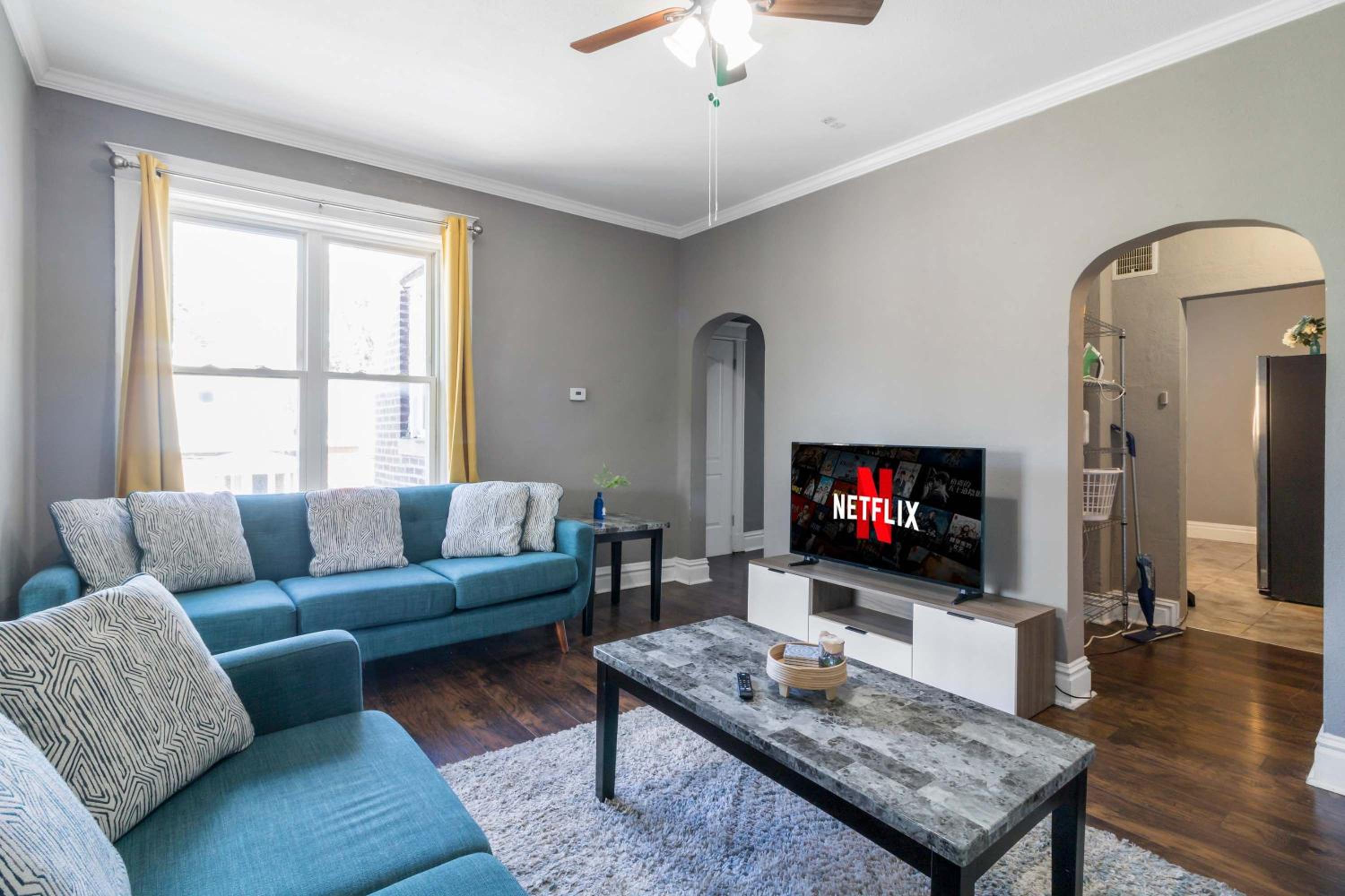 Apartment photo 1