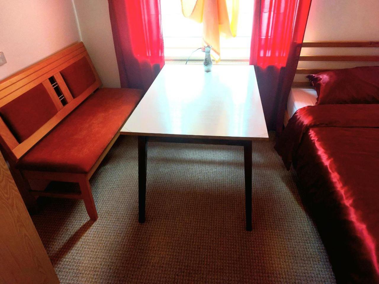 Small Single Room