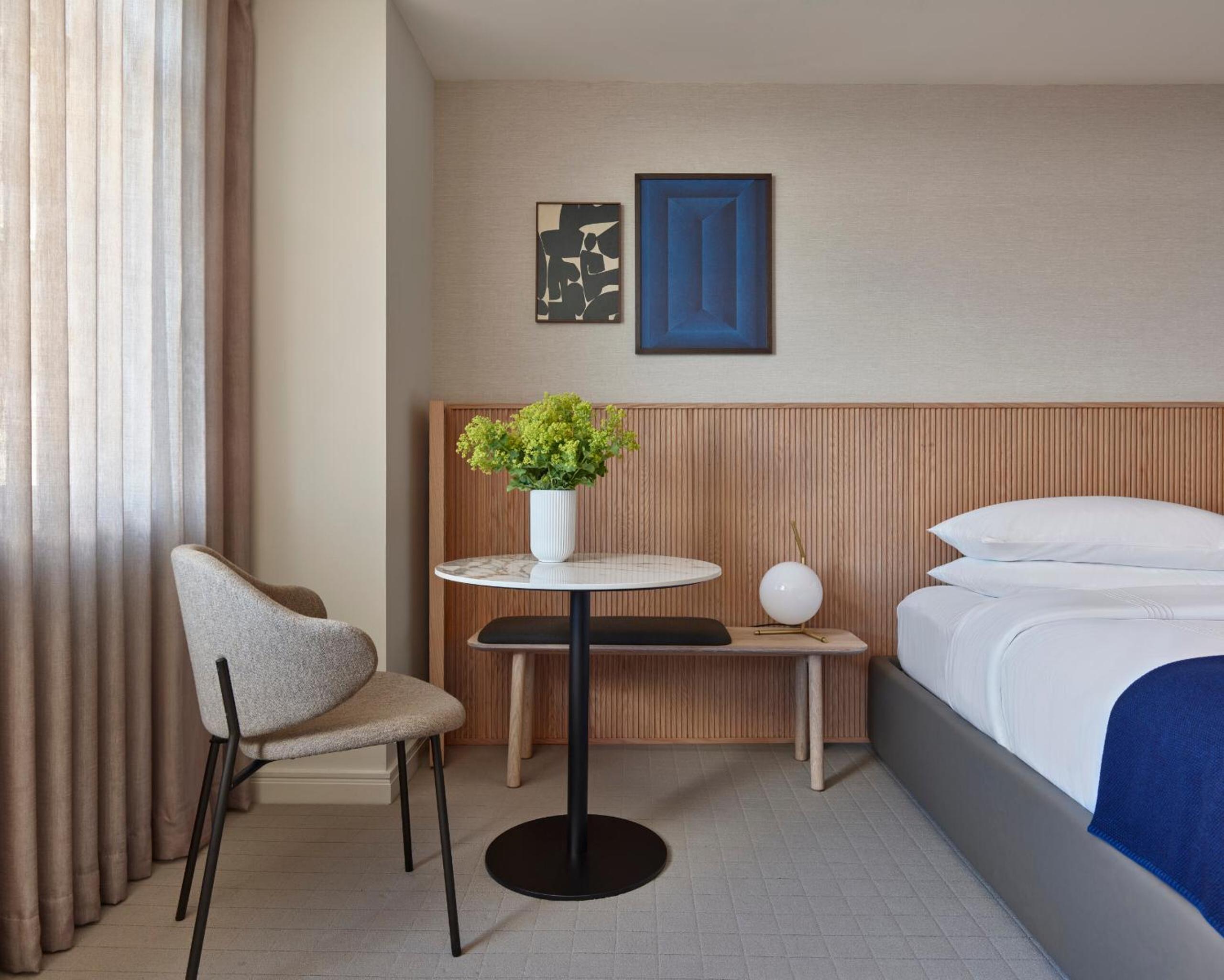 Premium Queen Room with Two Queen Beds and City View - Photo 4