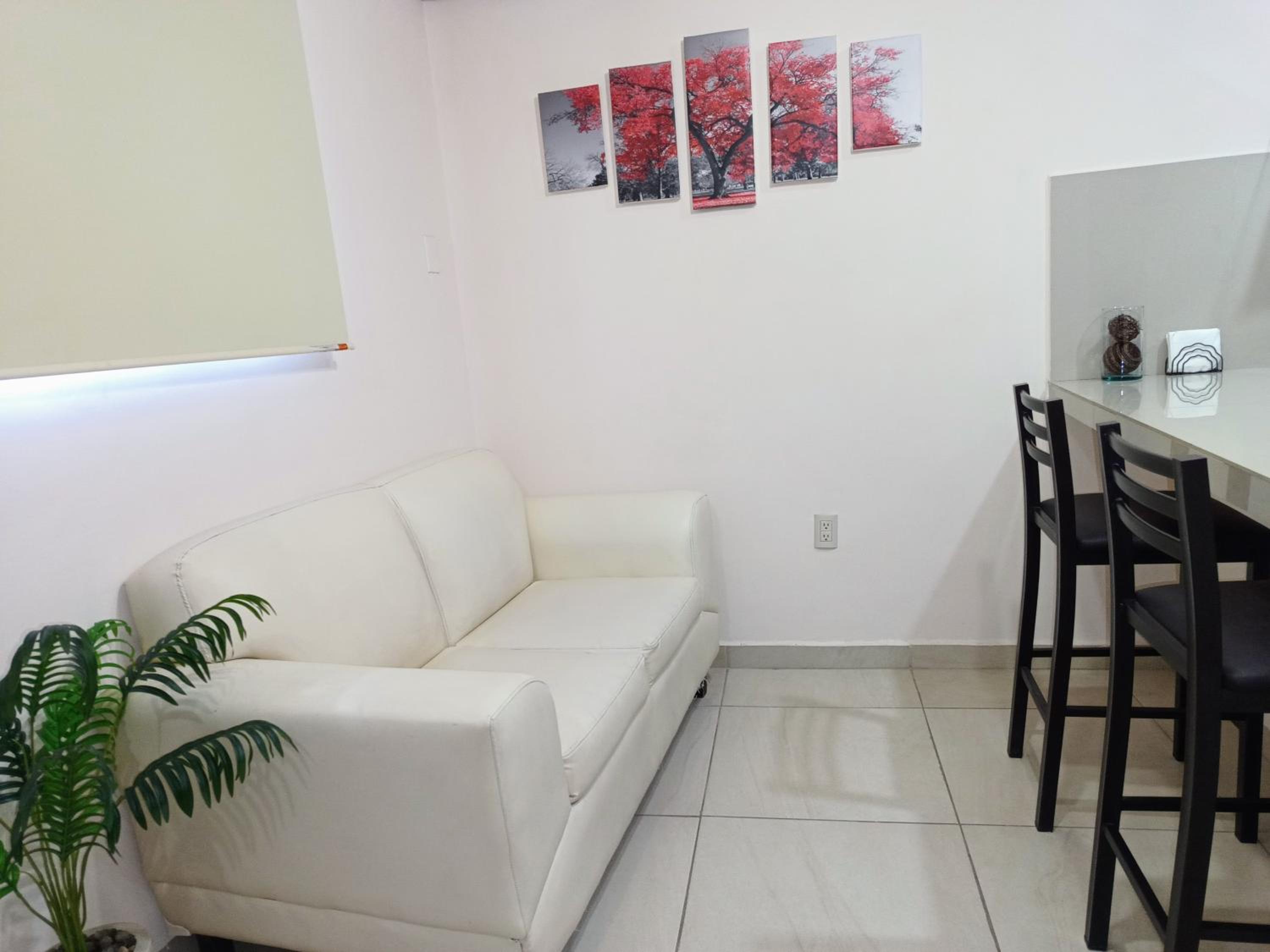 Apartment - Ground Floor photo 3
