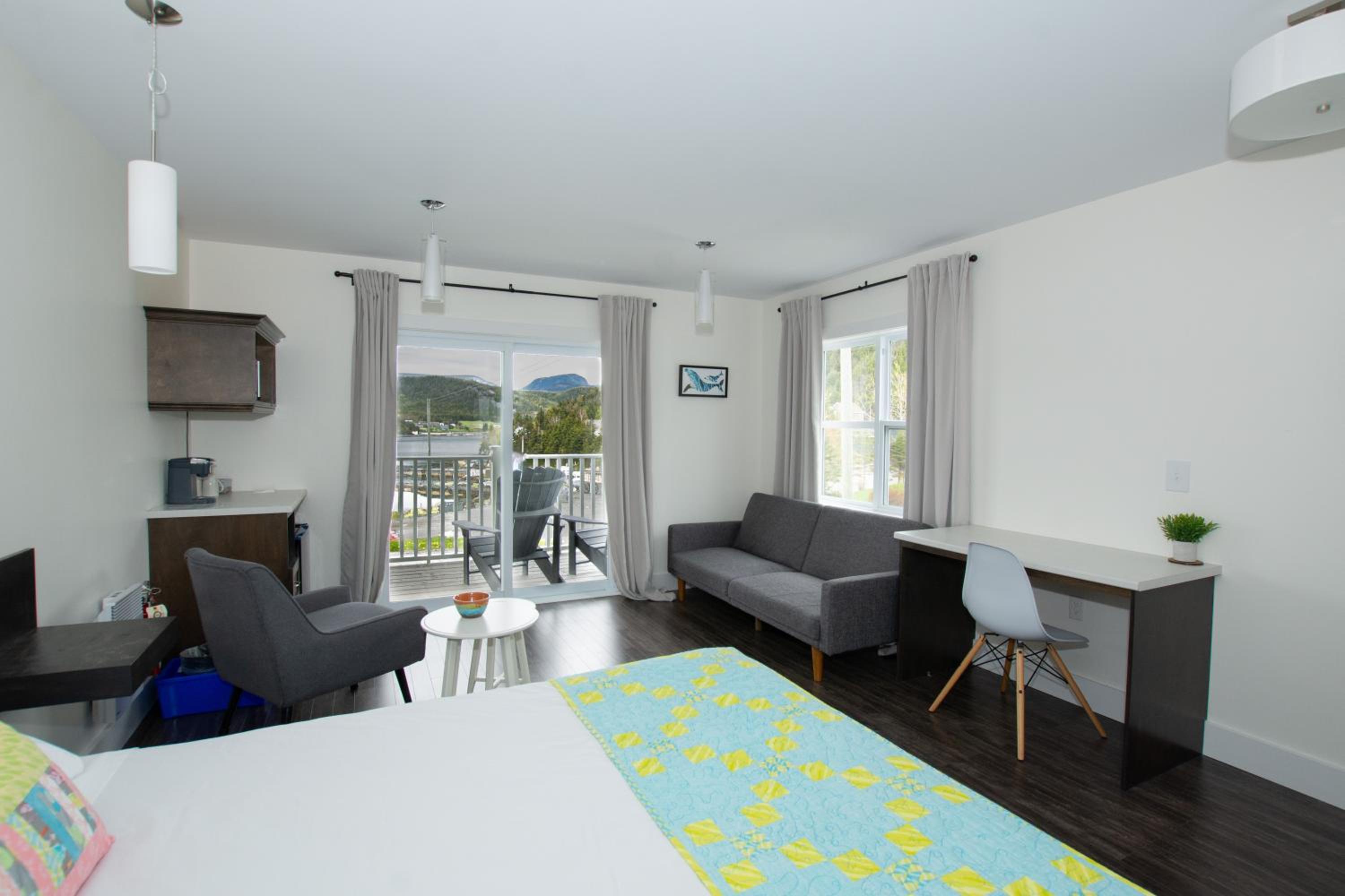 King Room - Disability Access photo 2