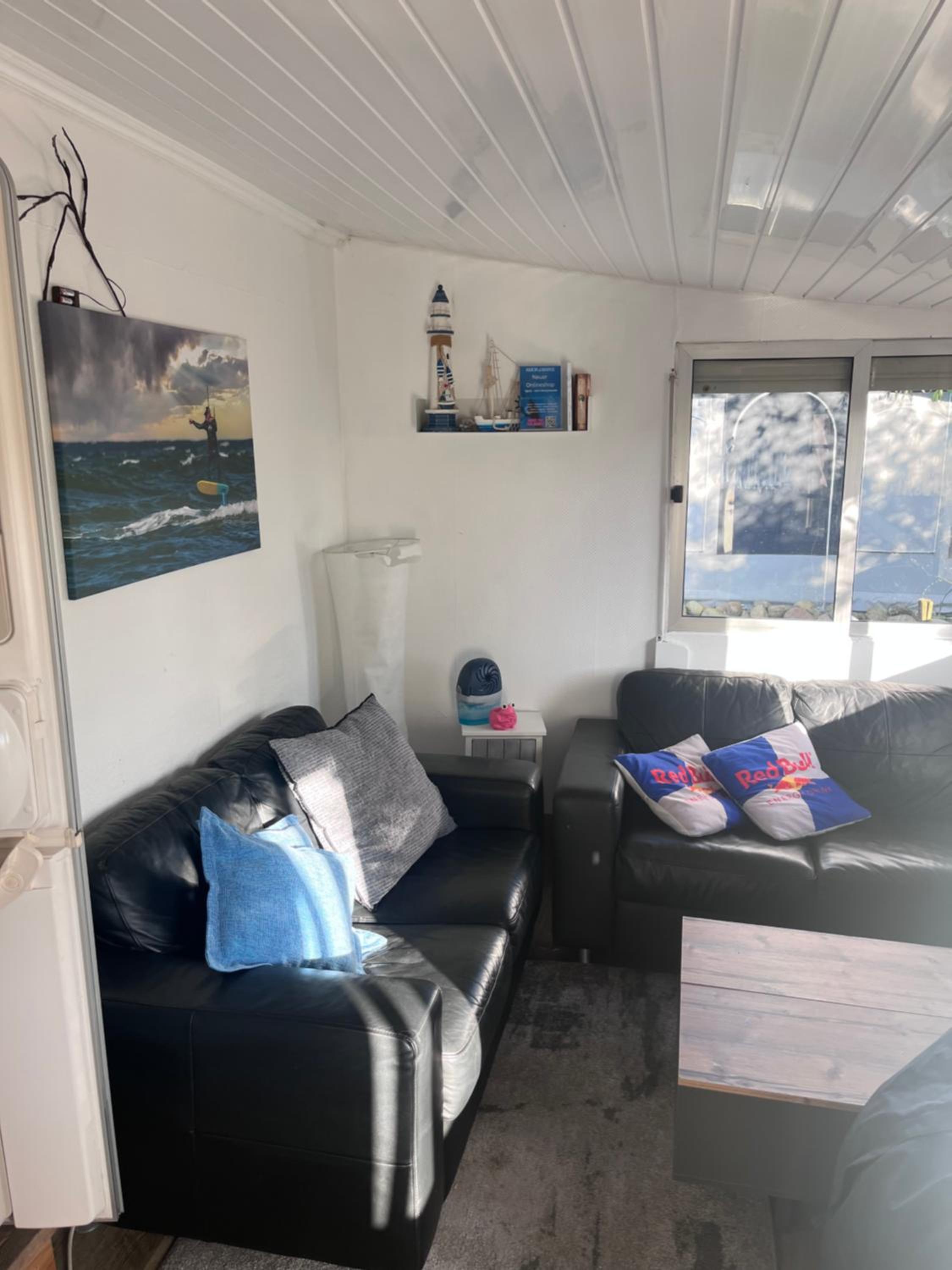 Mobile Home photo 1