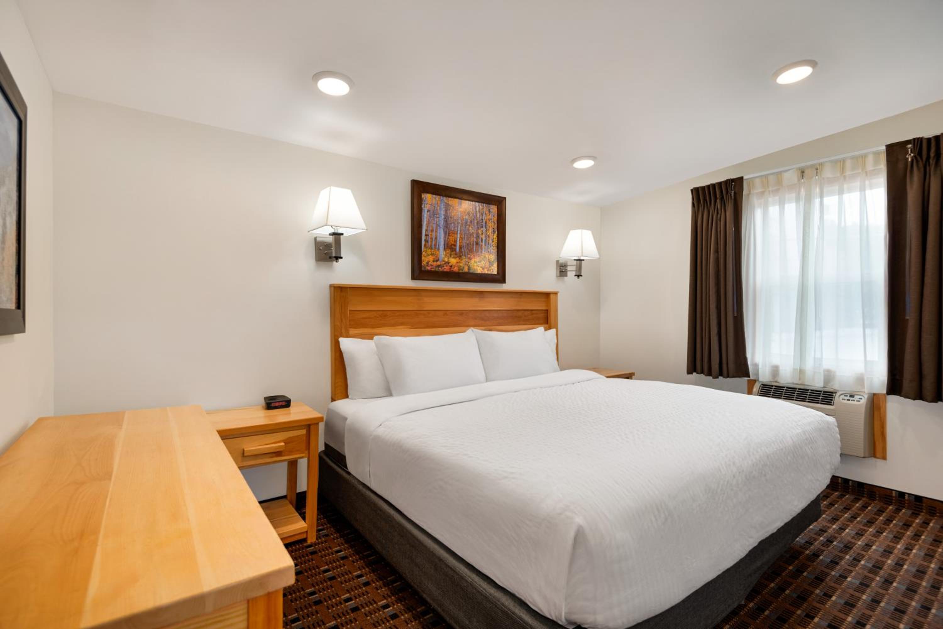 Two-Bedroom Apartment - Photo 2