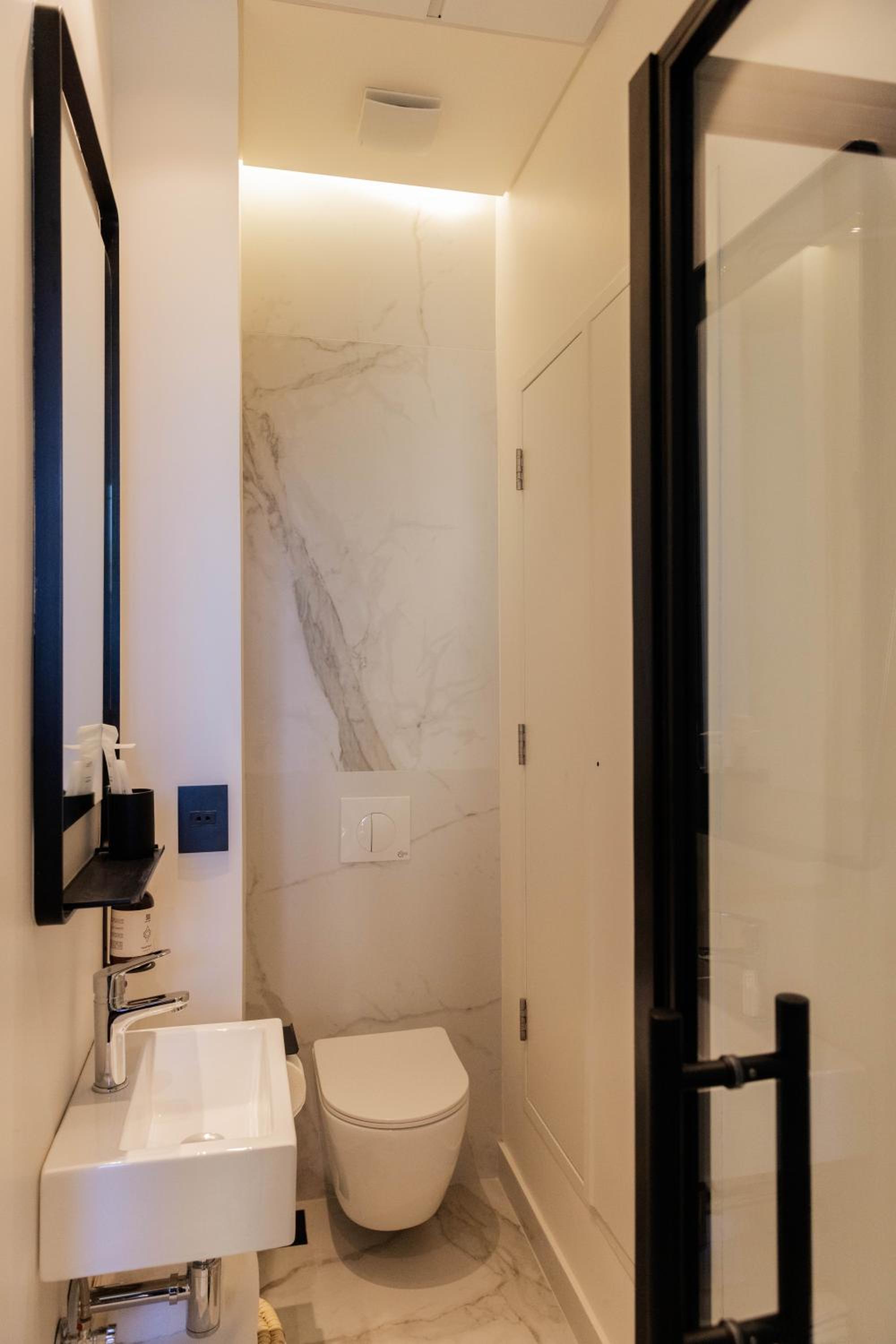 Double Room with Private Bathroom photo 3