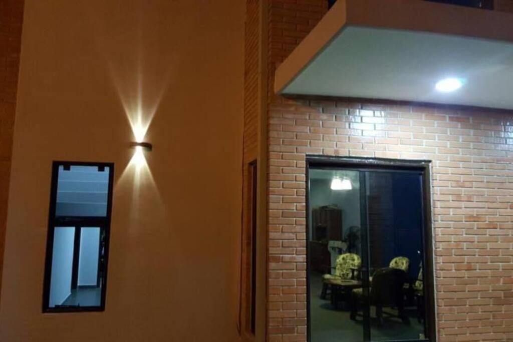 Six-Bedroom House photo 2