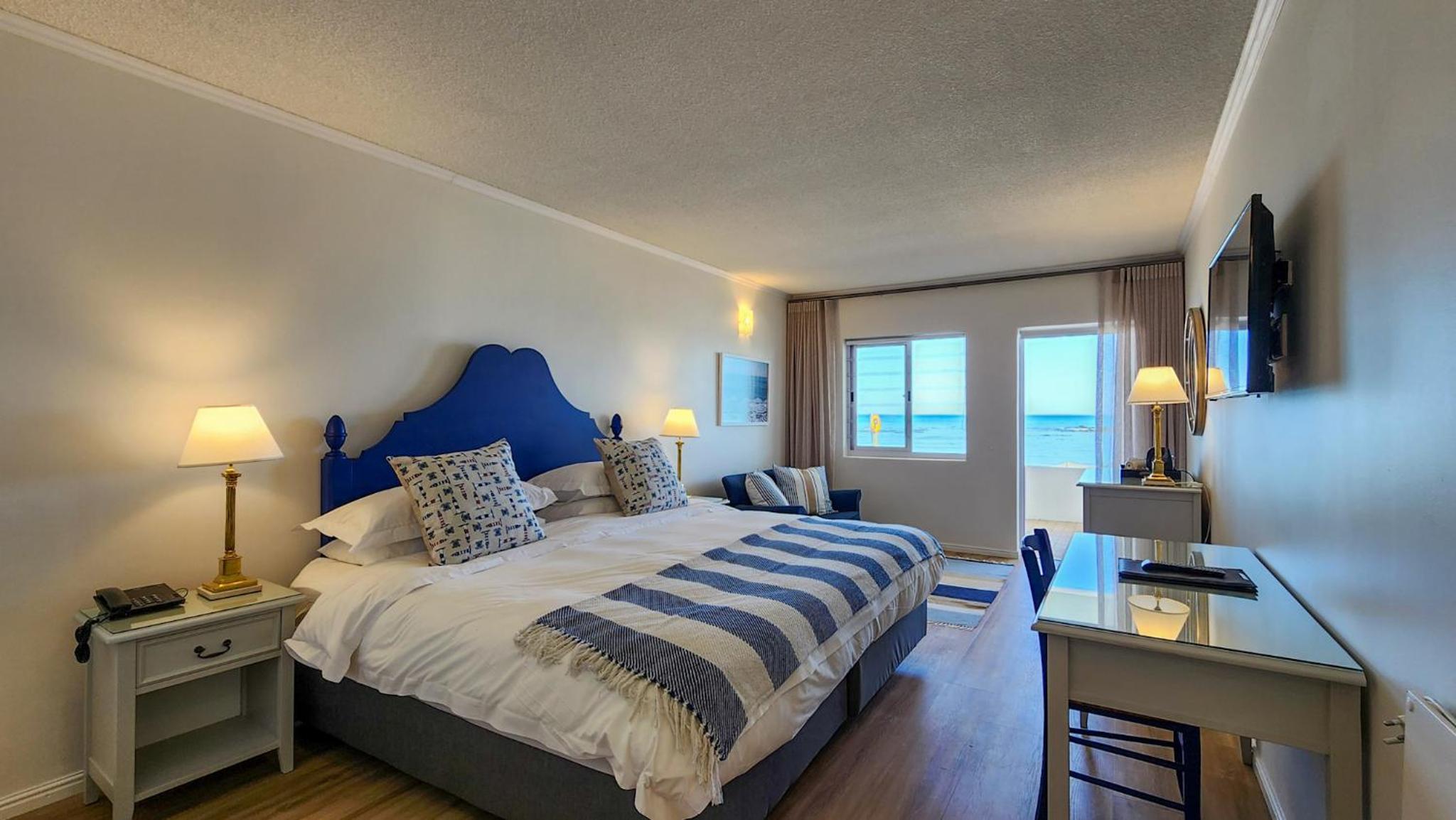 Beach and Sea Facing - Twin or Double Room - Photo 1
