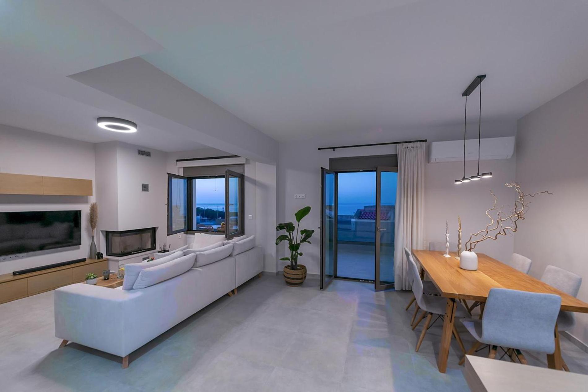 Four-Bedroom House photo 1