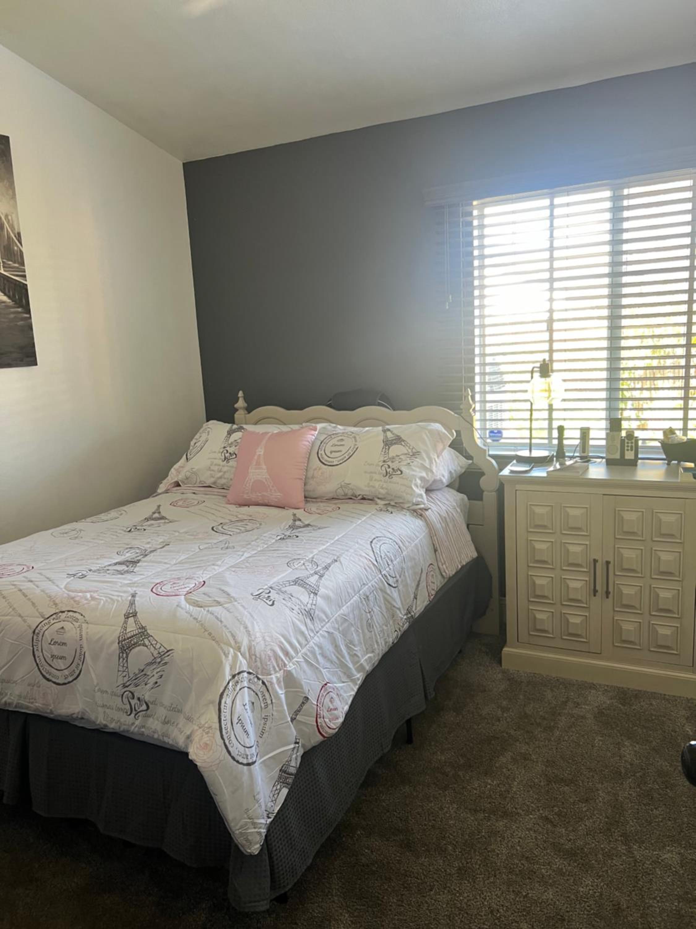 Double Room With Shared Bathroom photo 1