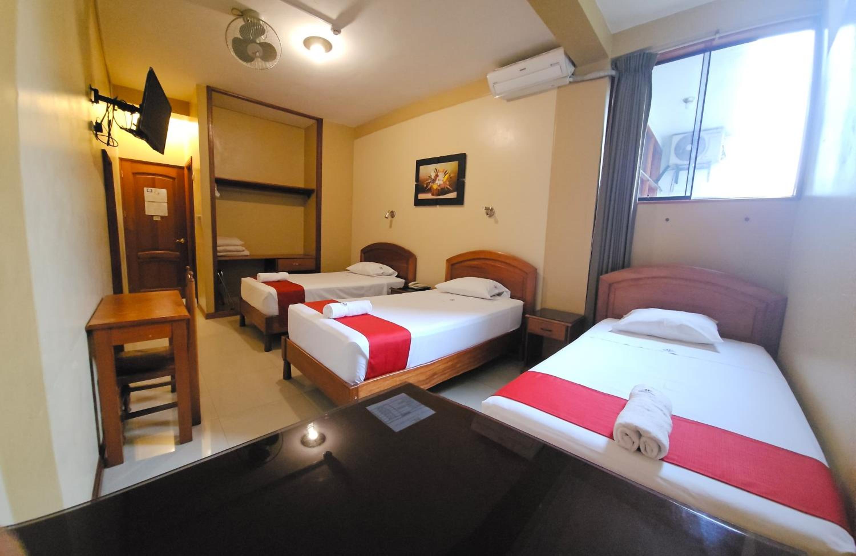 Deluxe Triple Room