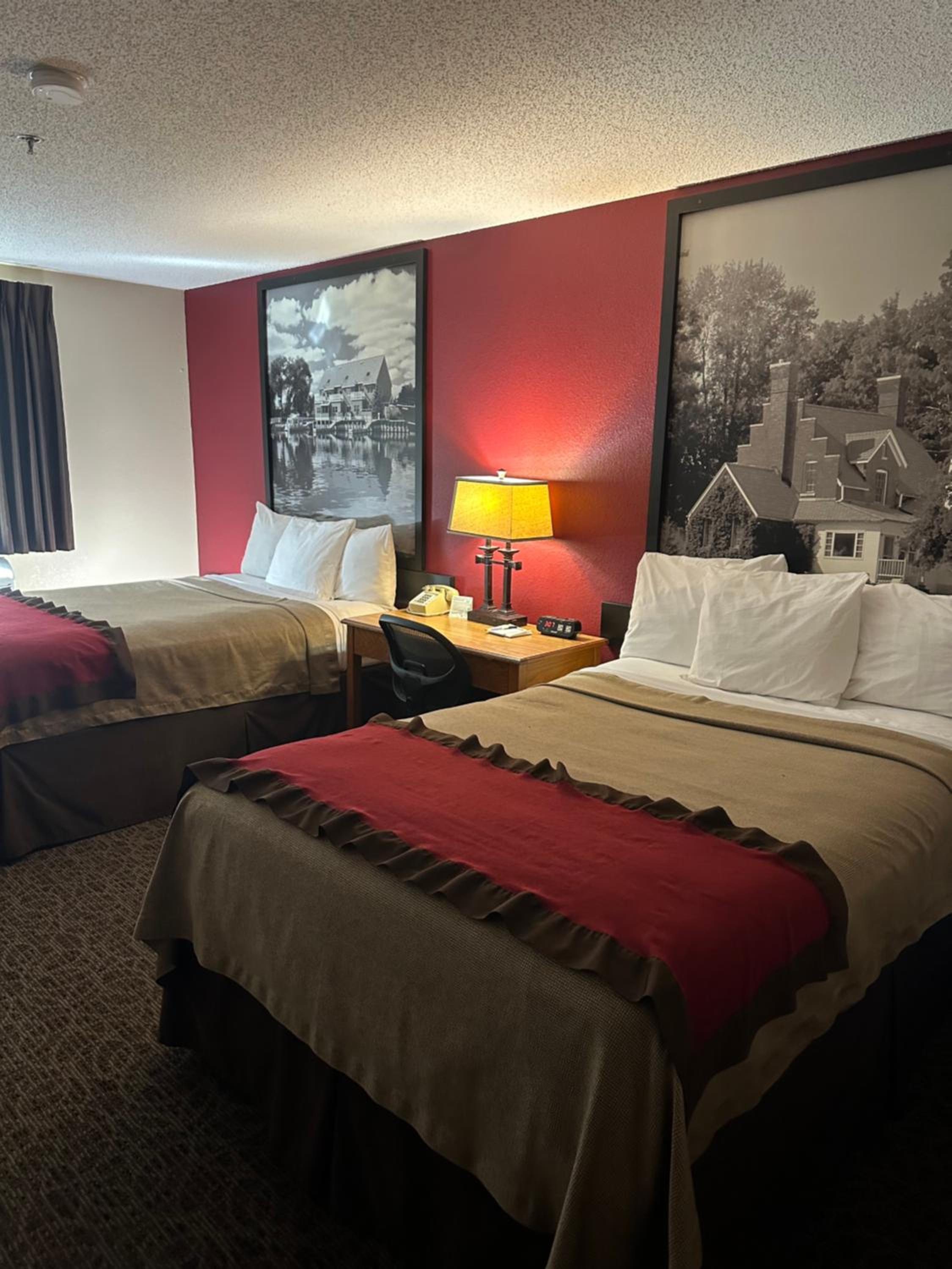 Double Room with Two Double Beds - Non-Smoking - Photo 4
