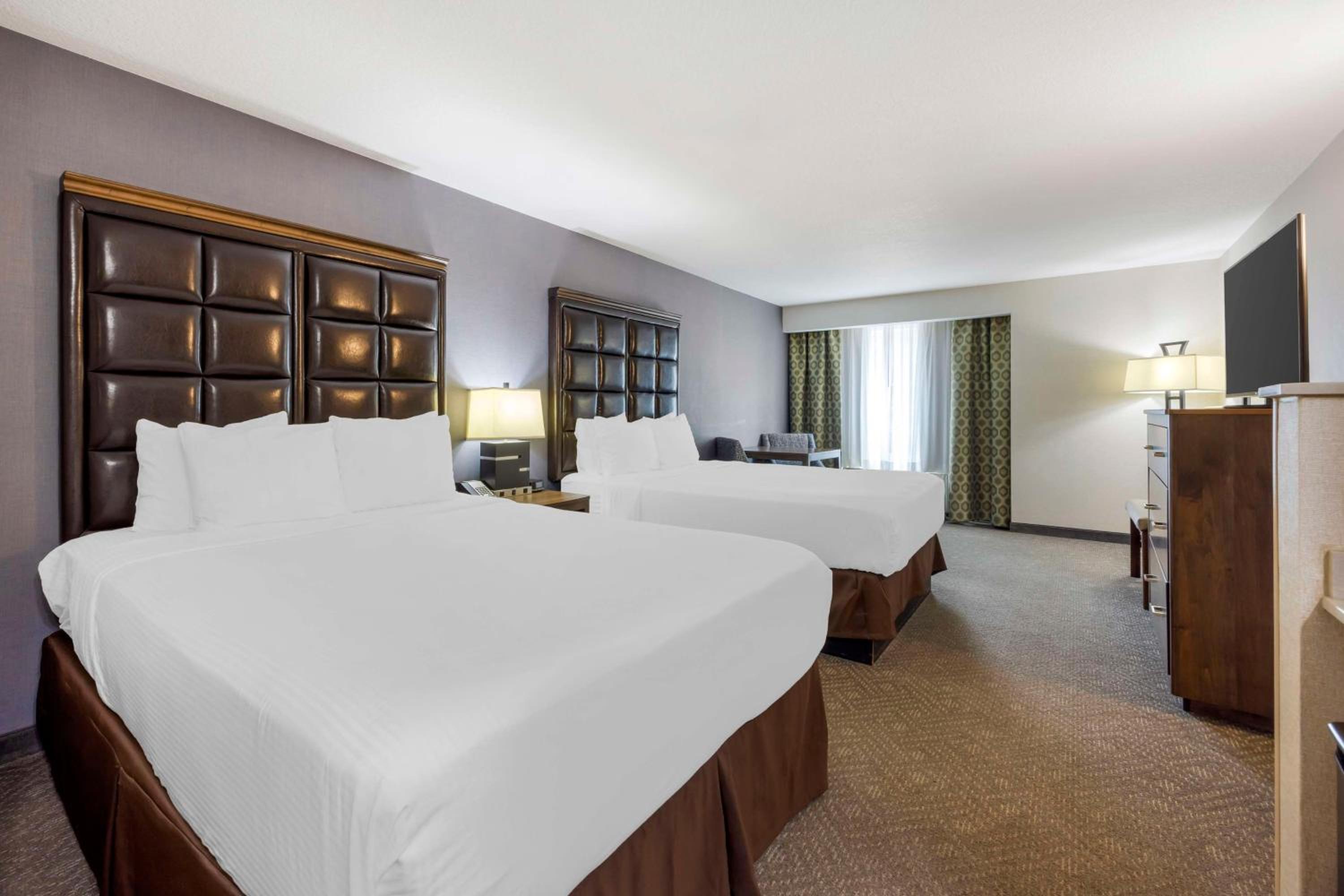 Two Room Suite with Three Queen Beds - Photo 3