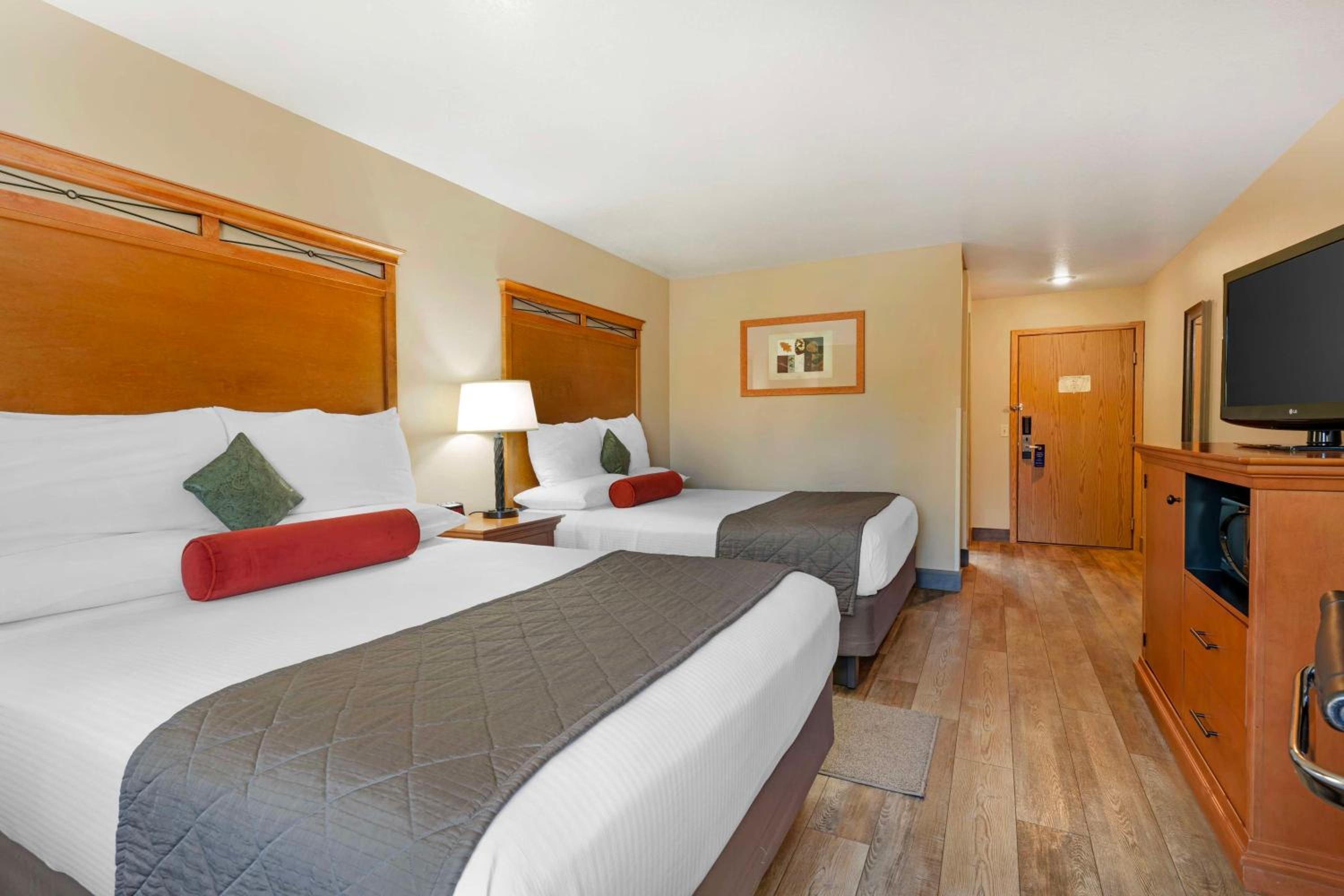Queen Room with Two Queen Beds