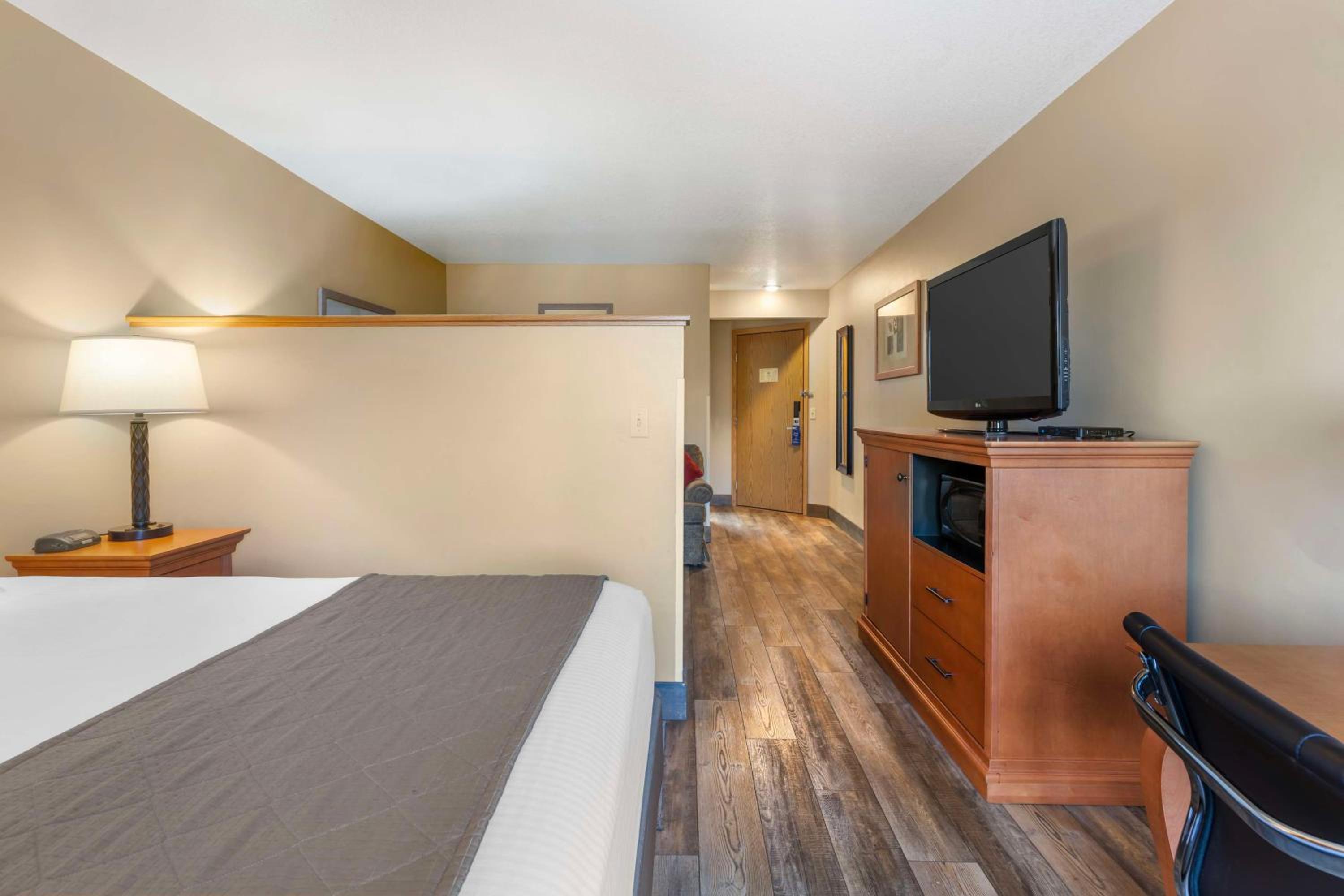 Business King Suite