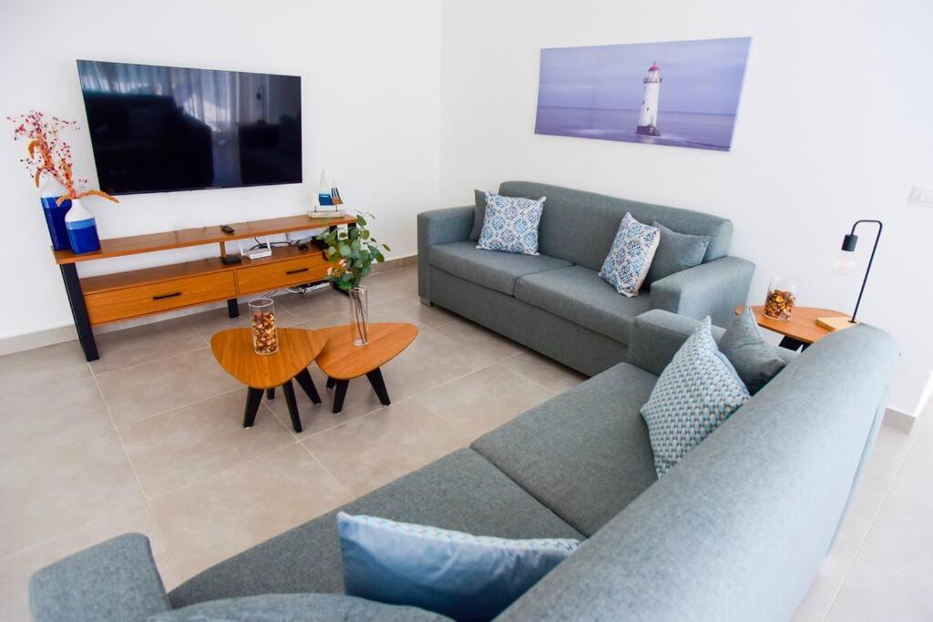 Villa photo 1