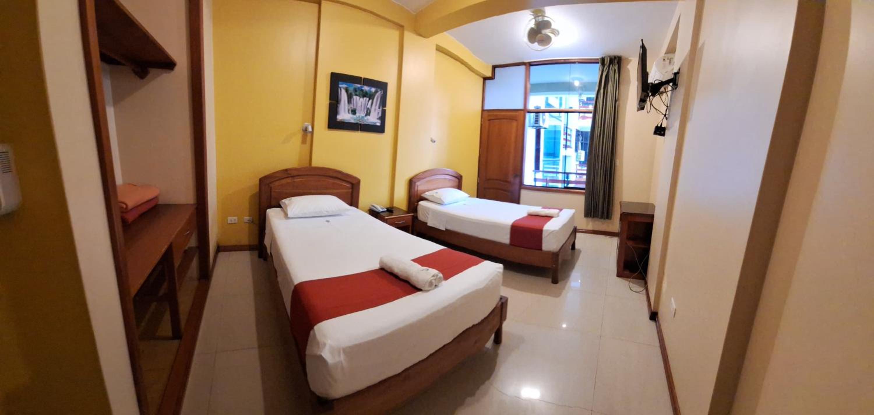 Deluxe Twin Room