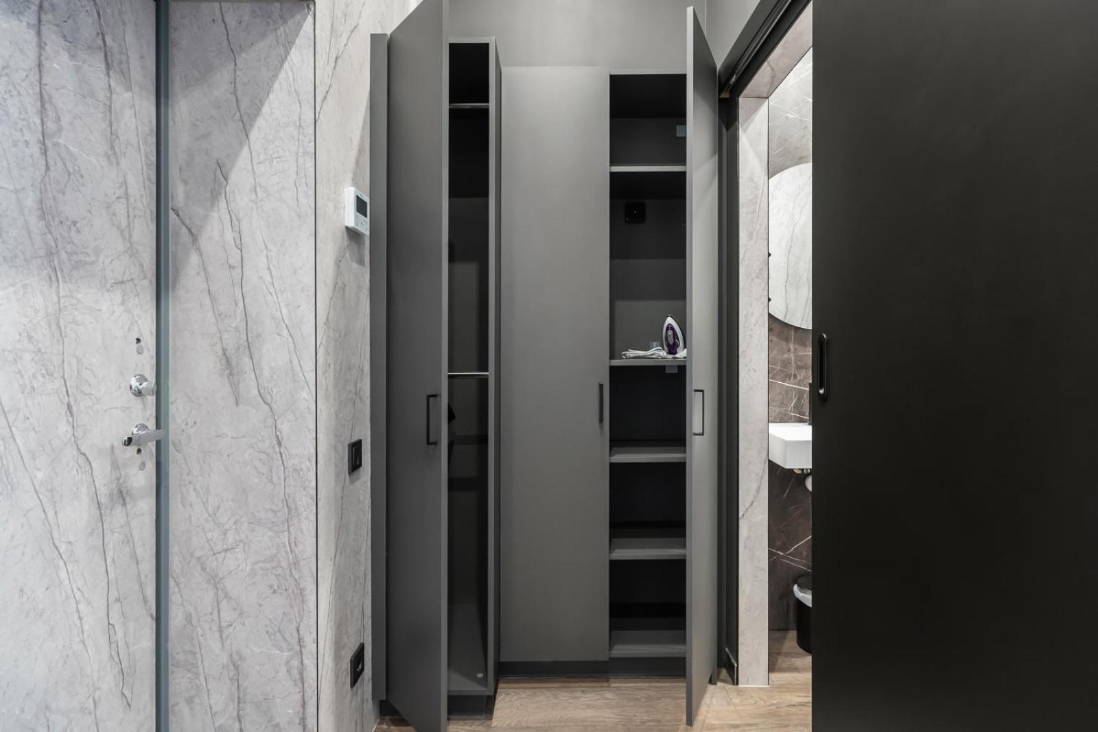 Studio Apartment - Photo 3