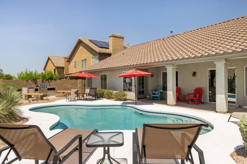 Four-Bedroom House photo 2