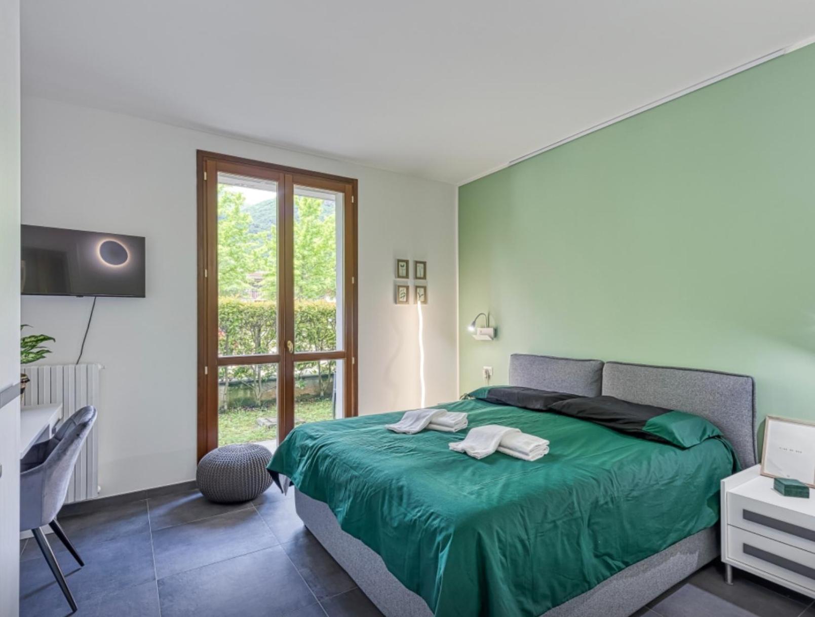One-Bedroom Apartment - Non-Smoking photo 1