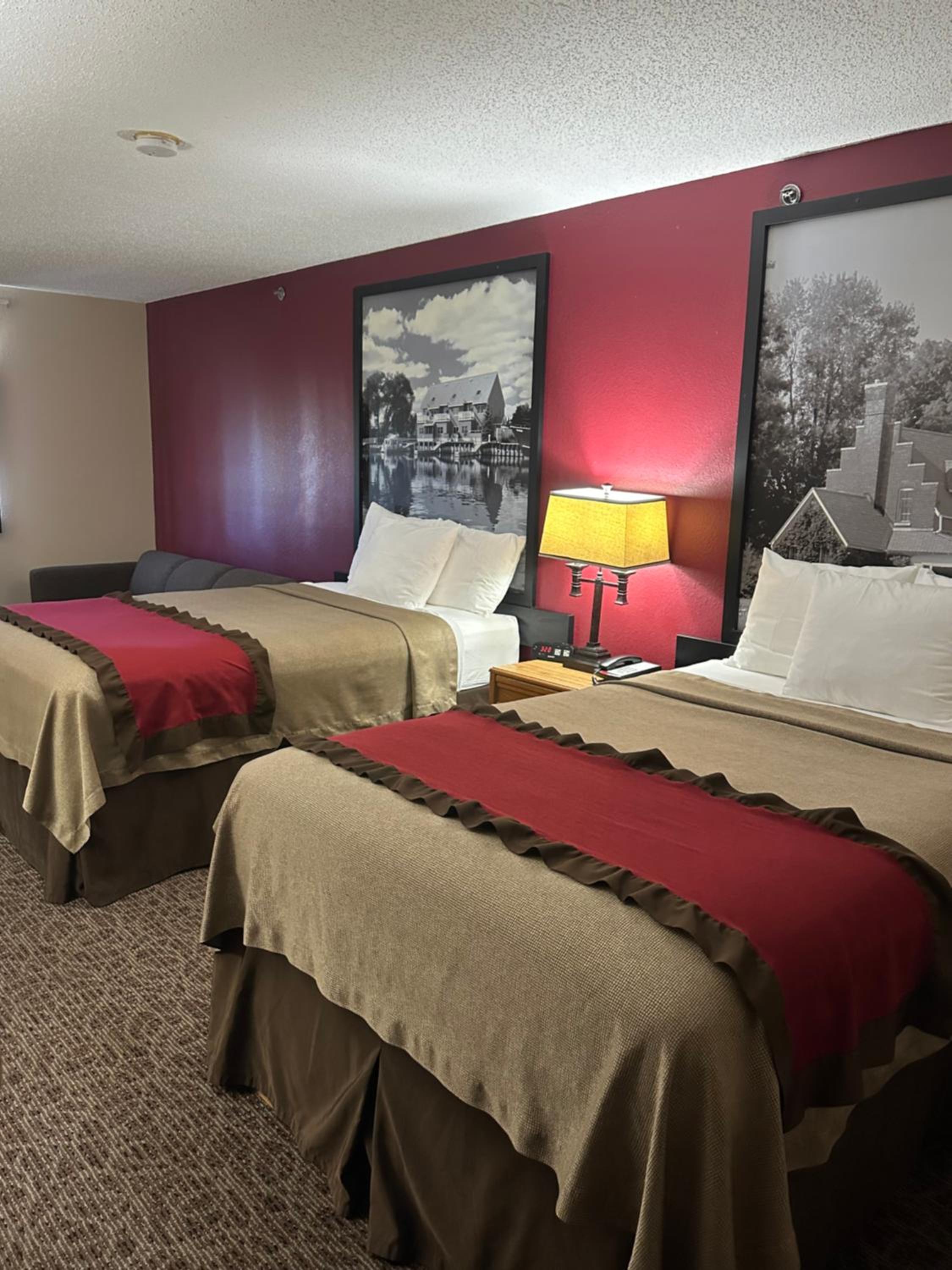 Deluxe Double Room with Two Double Beds - Non-Smoking - Photo 1