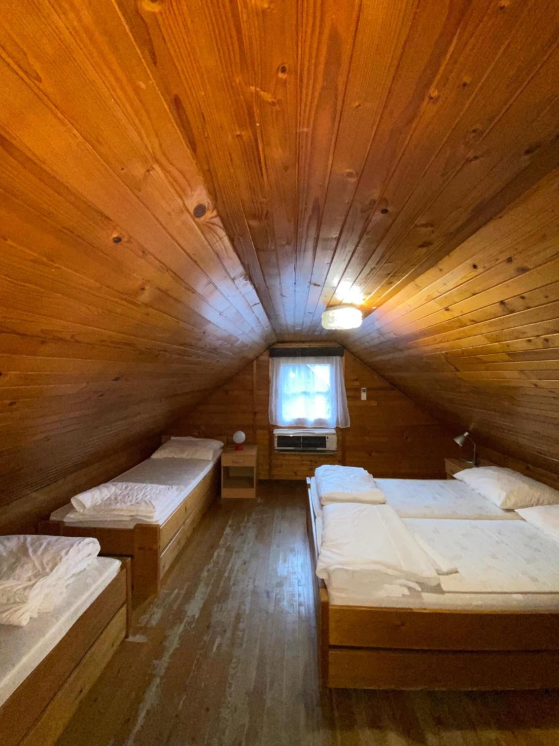 One-Bedroom House photo 1