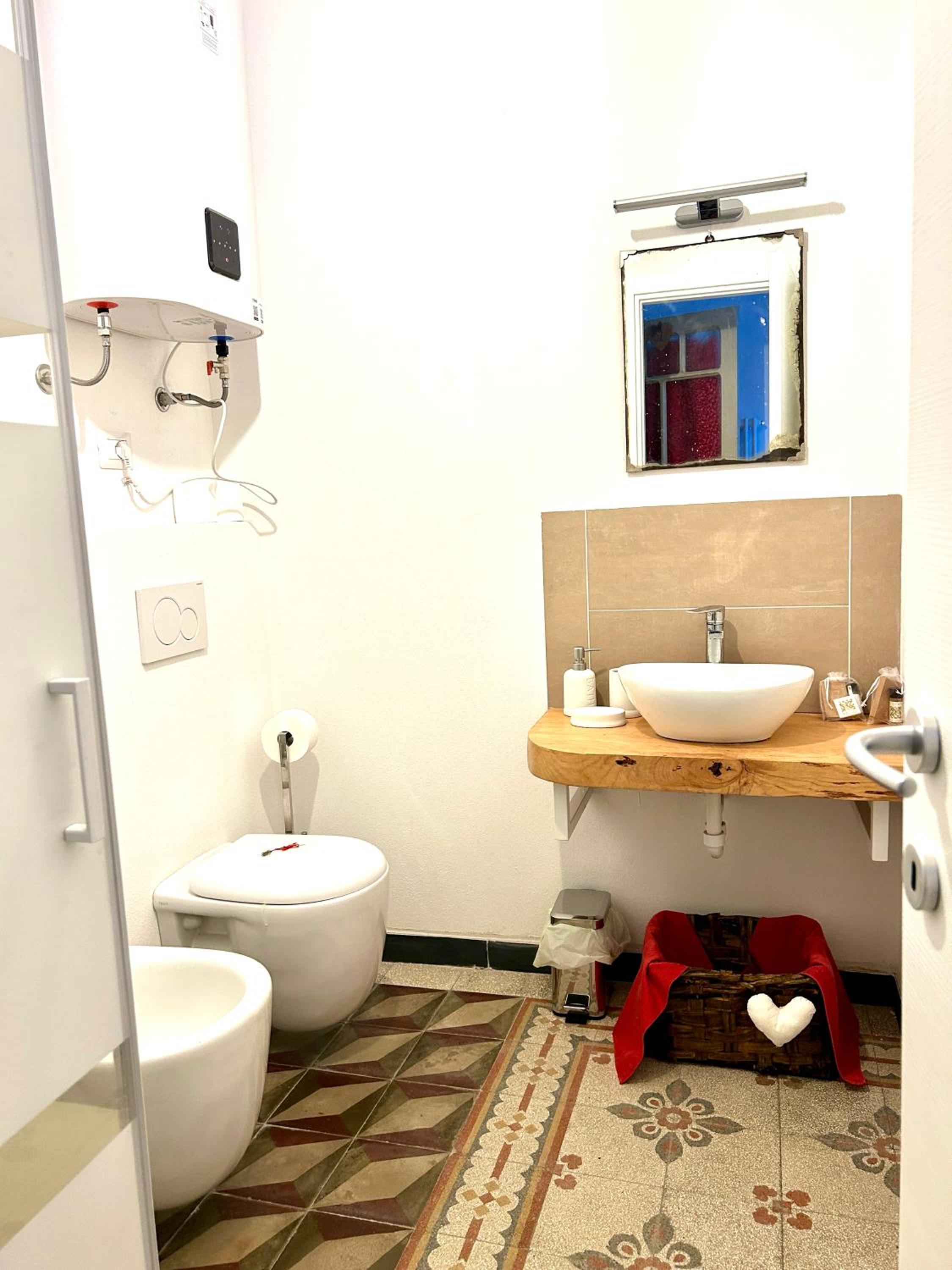 Double Room with Private Bathroom photo 3