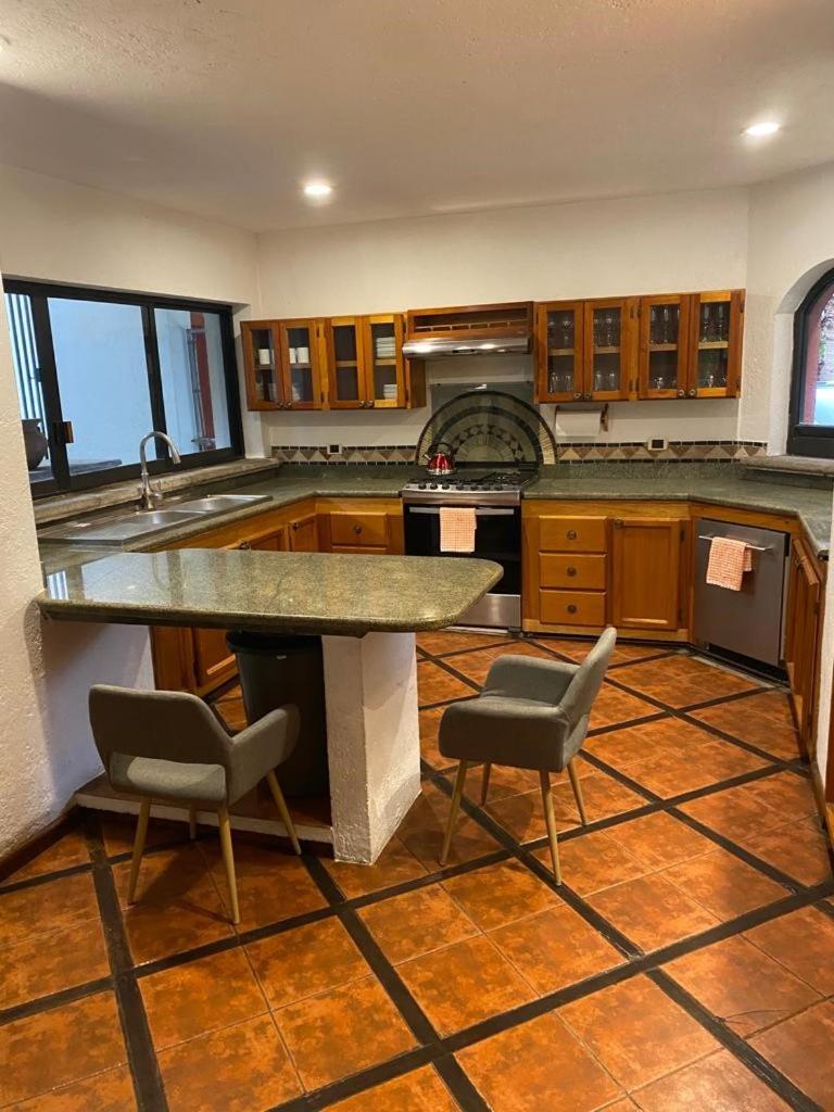 Villa photo 2