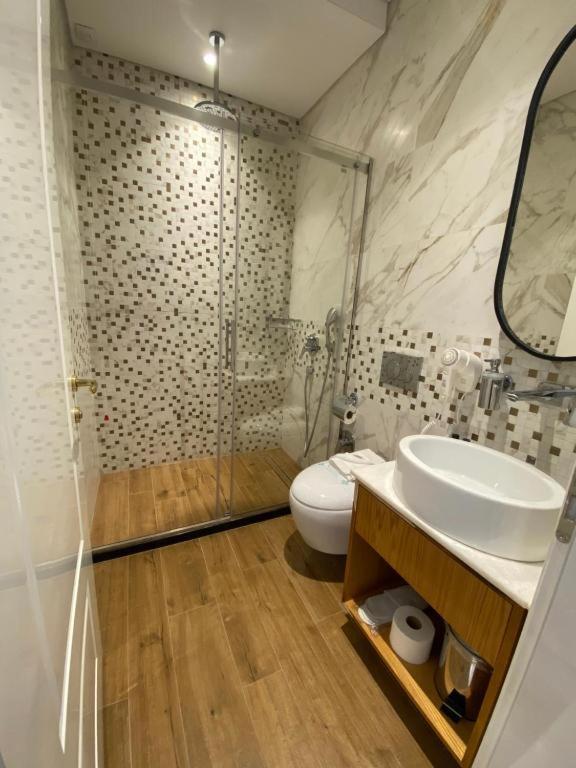 Budget Double Room photo 3