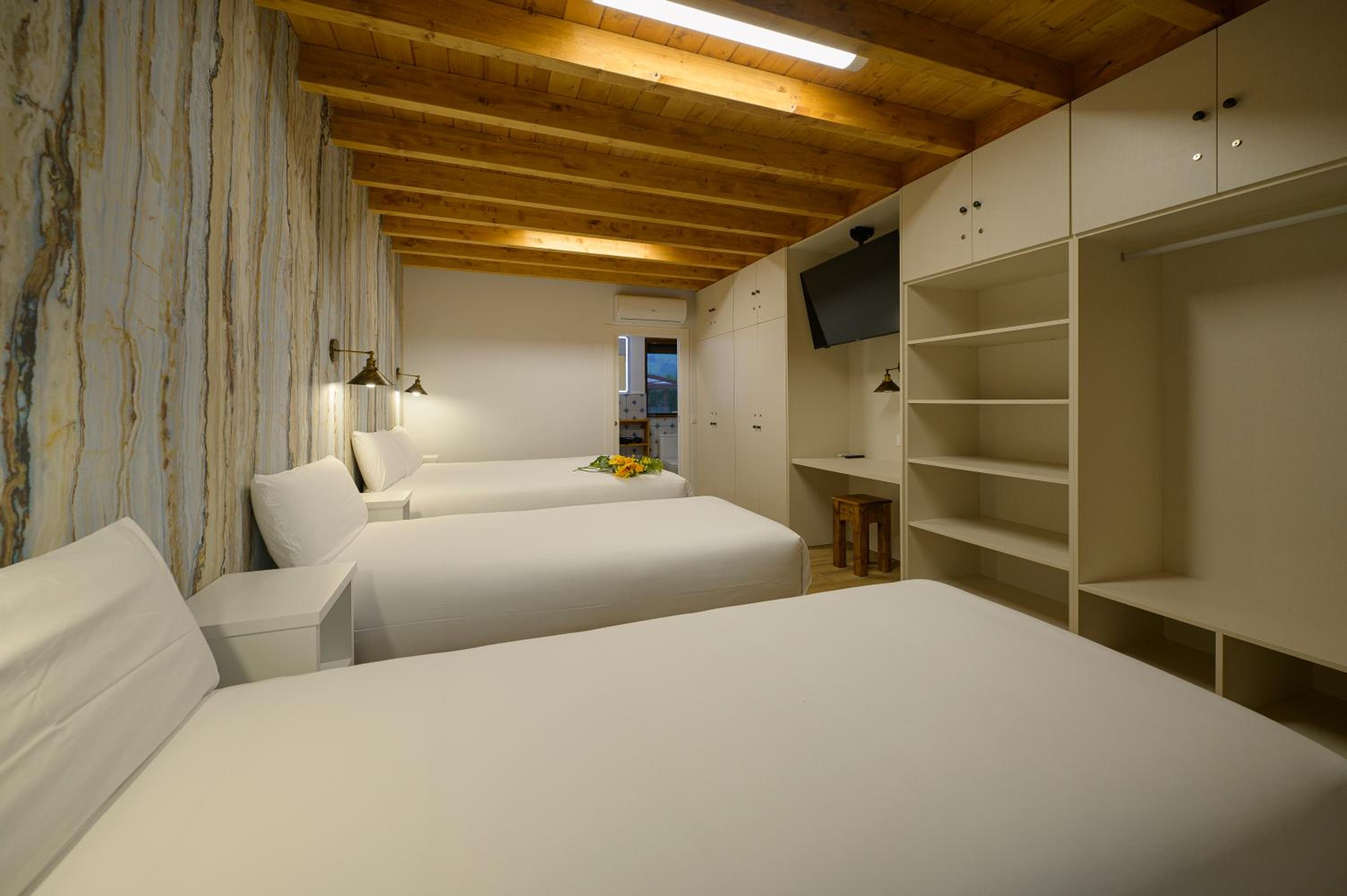 Villa photo 3