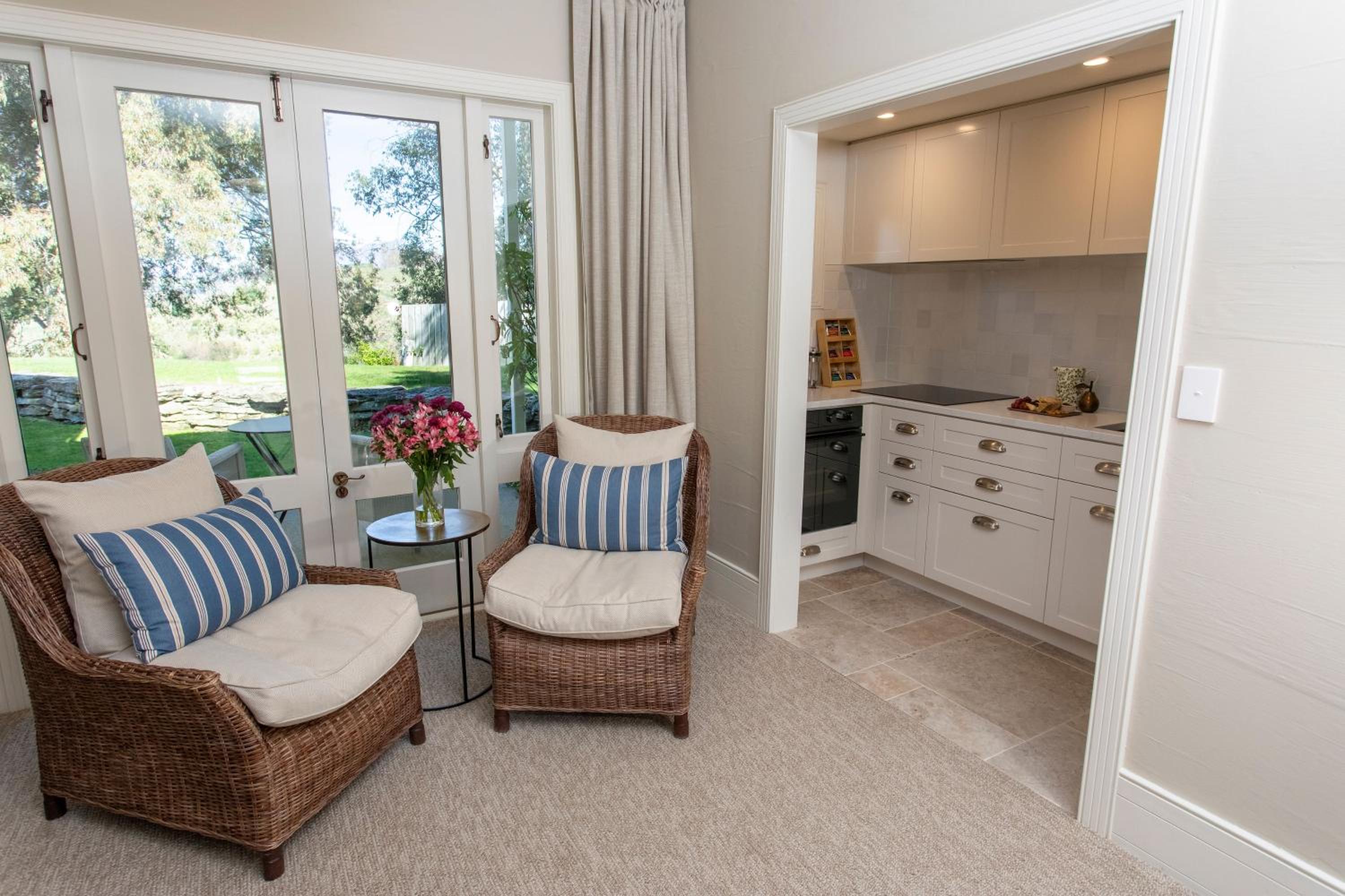 Two-Bedroom Suite - Photo 7