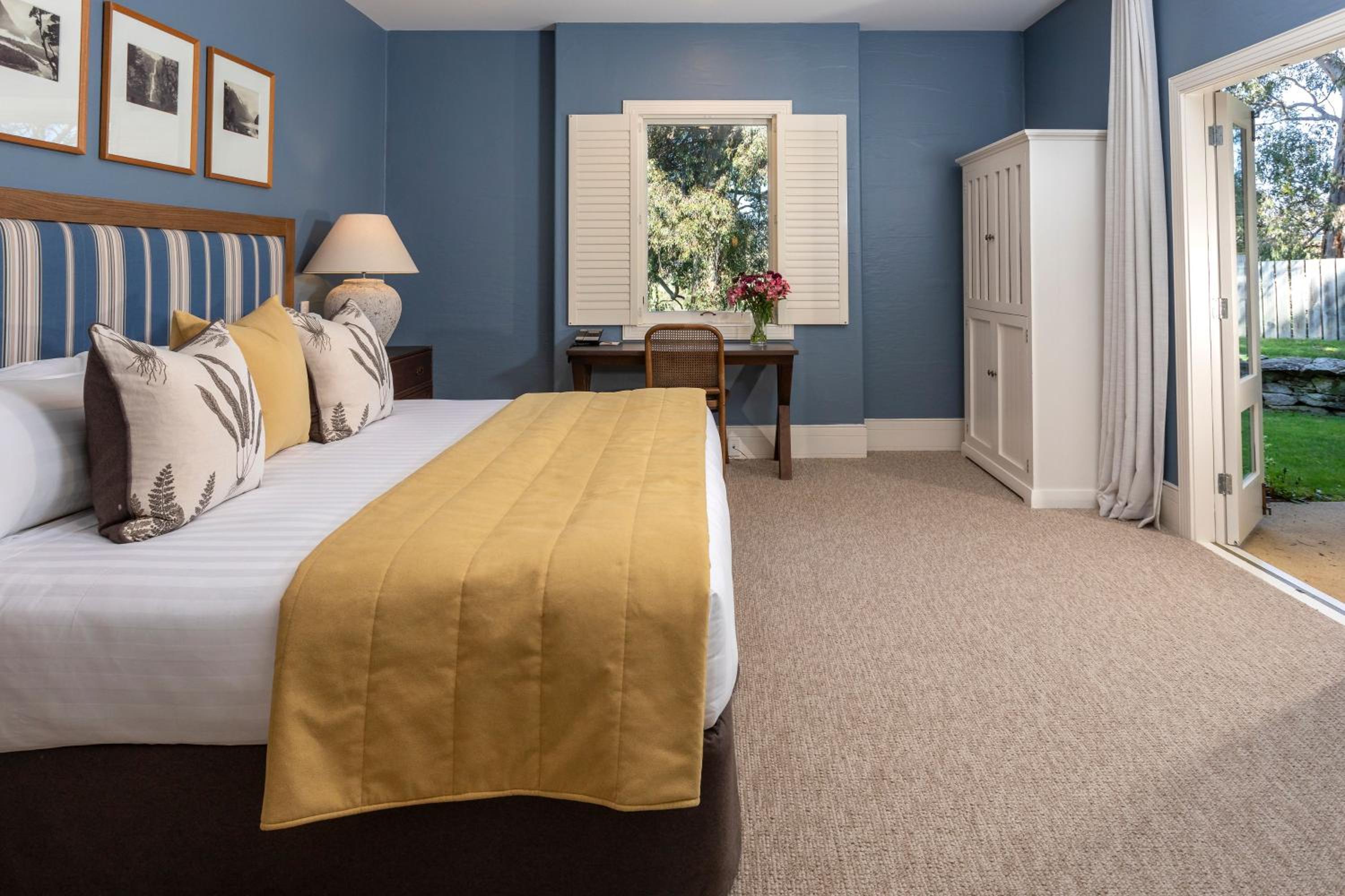 Two-Bedroom Suite - Photo 4