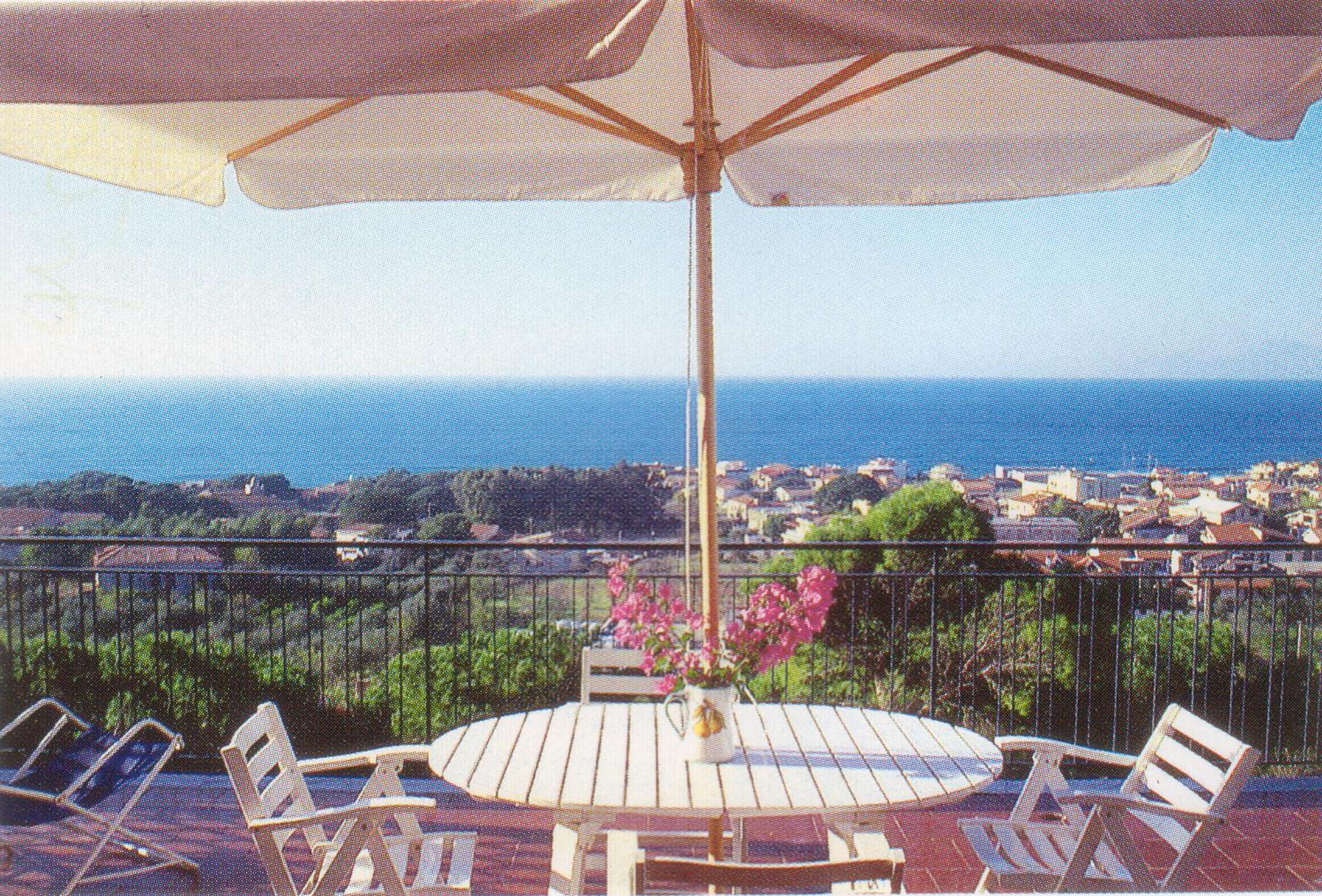 Two-Bedroom Apartment with Sea View